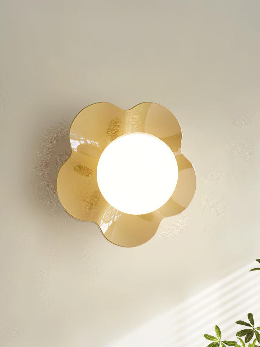 Floral Petal Wall Lamp - Nordic Sculptural Wall Light Living Room T129