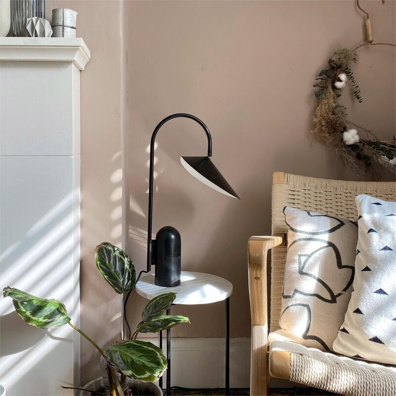 Nulavo Floor Lamp - Minimalist Pivoting Lamp for Contemporary Interiors