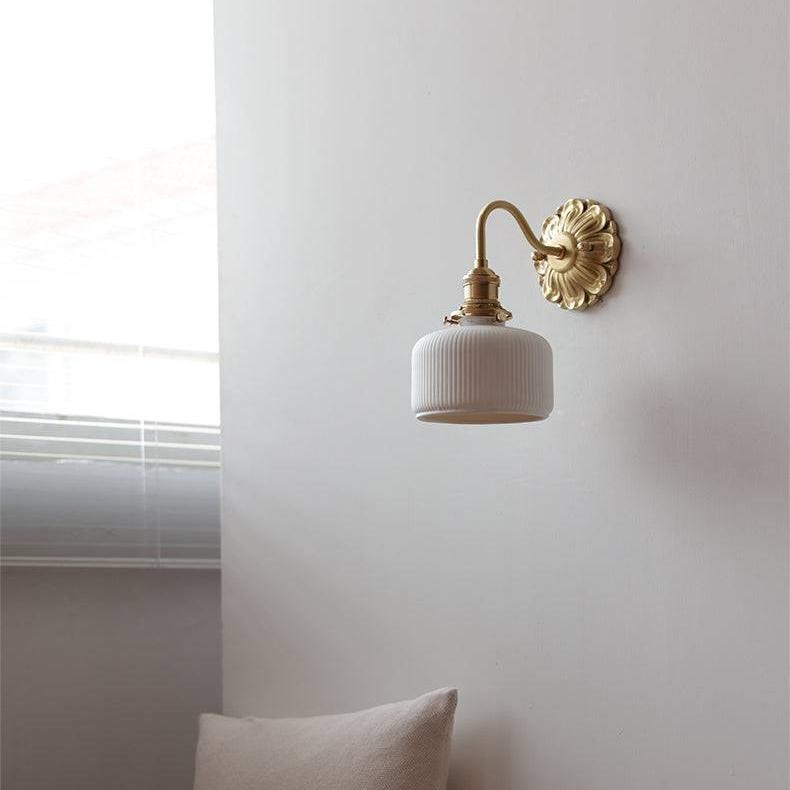 Elegant Ceramic and Brass Wall Sconce for Living Room and Hallway T432