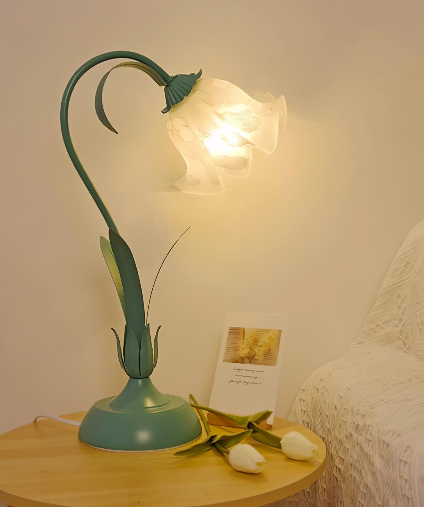 Vintage Adjustable Flower Table Lamp