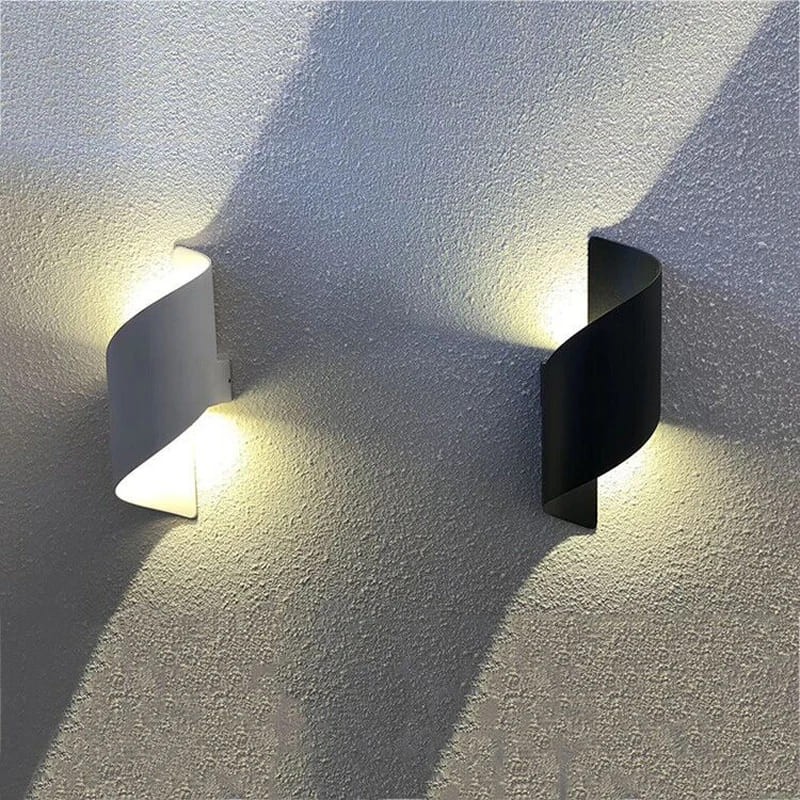 Modern Curl Twisted LED Wall Light M38