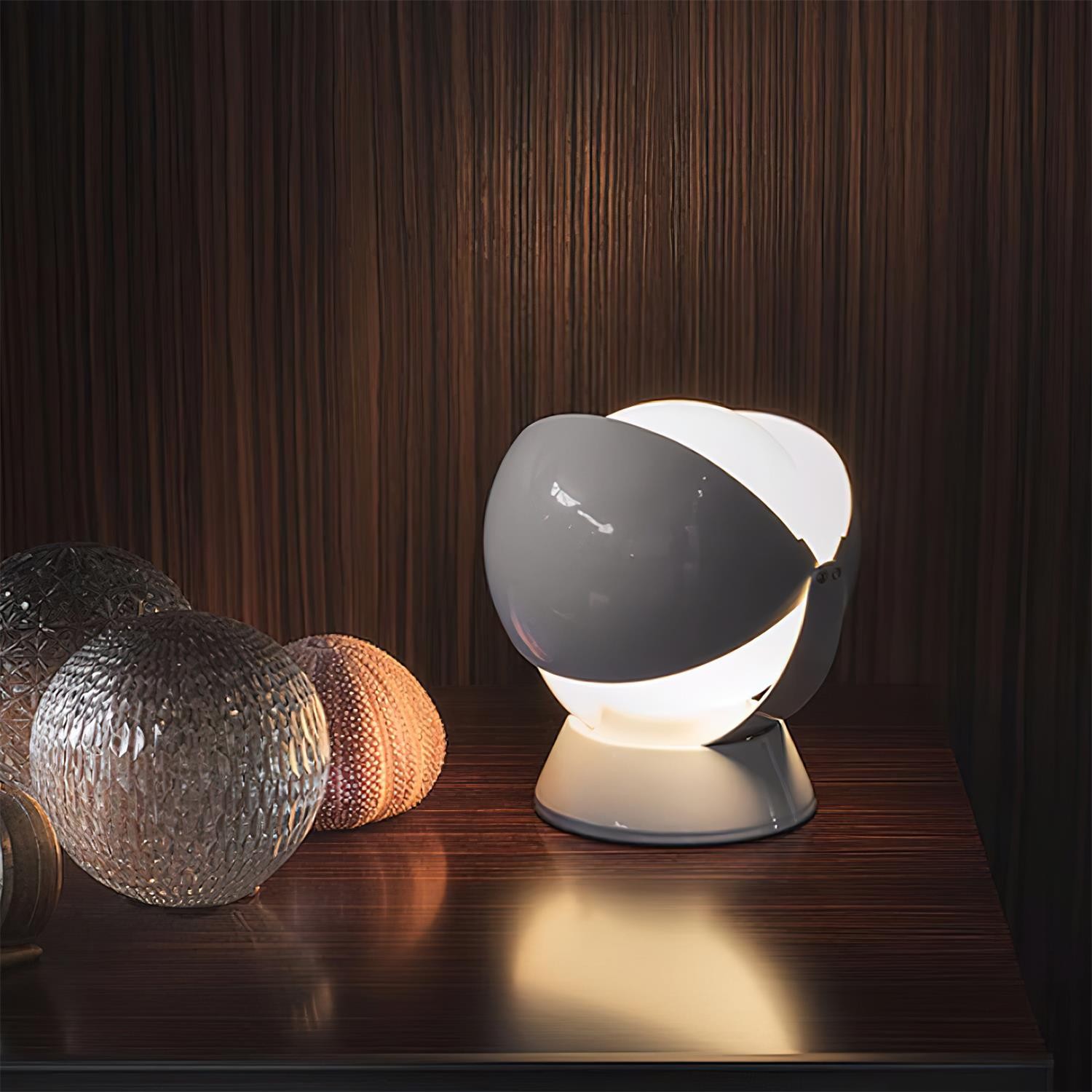 Modern Creative Metal Spherical Table Lamp for Kids Room M241