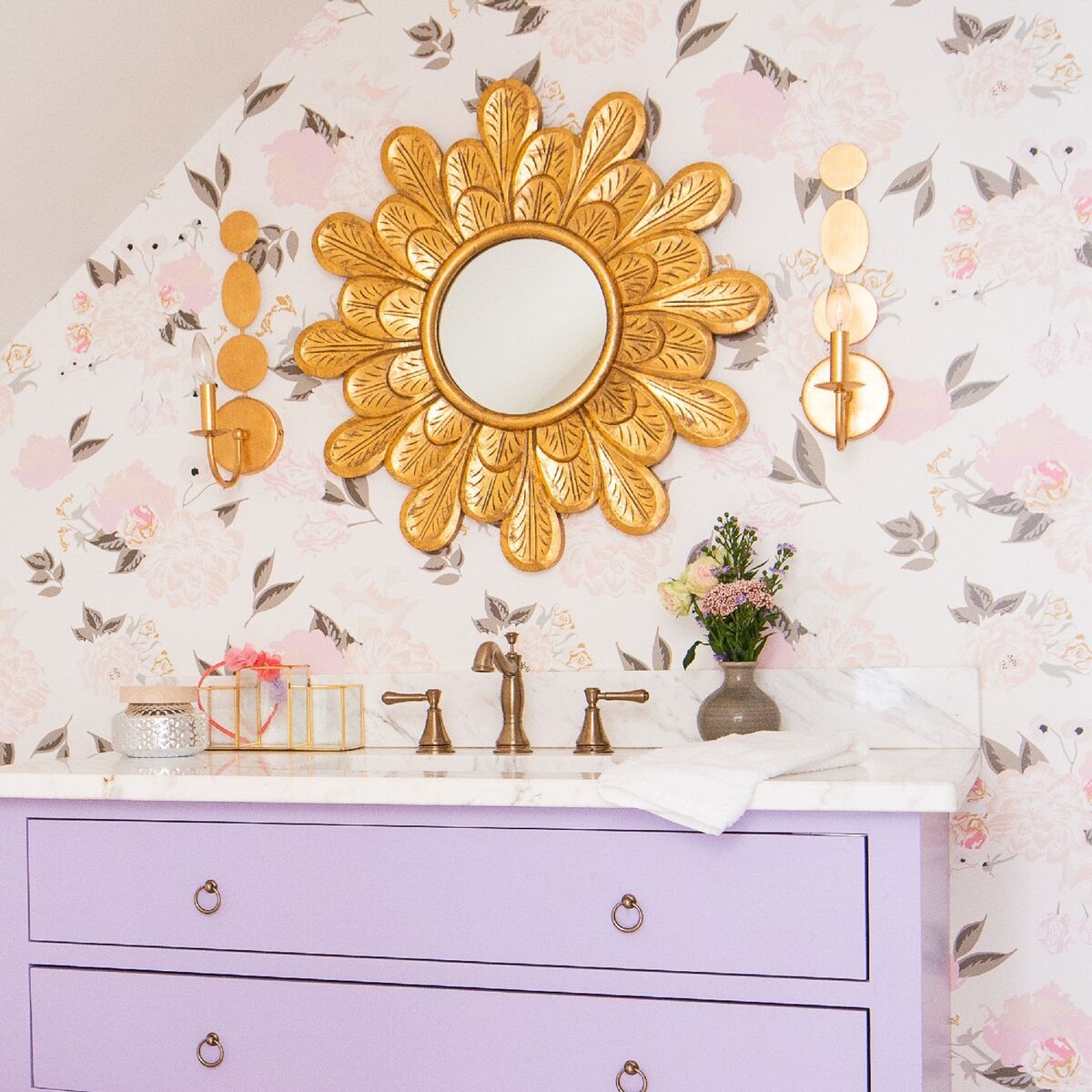 Layla Wall Lamp T1837