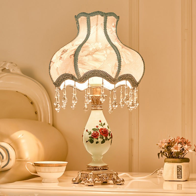 Classic European Vase Base Resin Fabric Table Lamp M09
