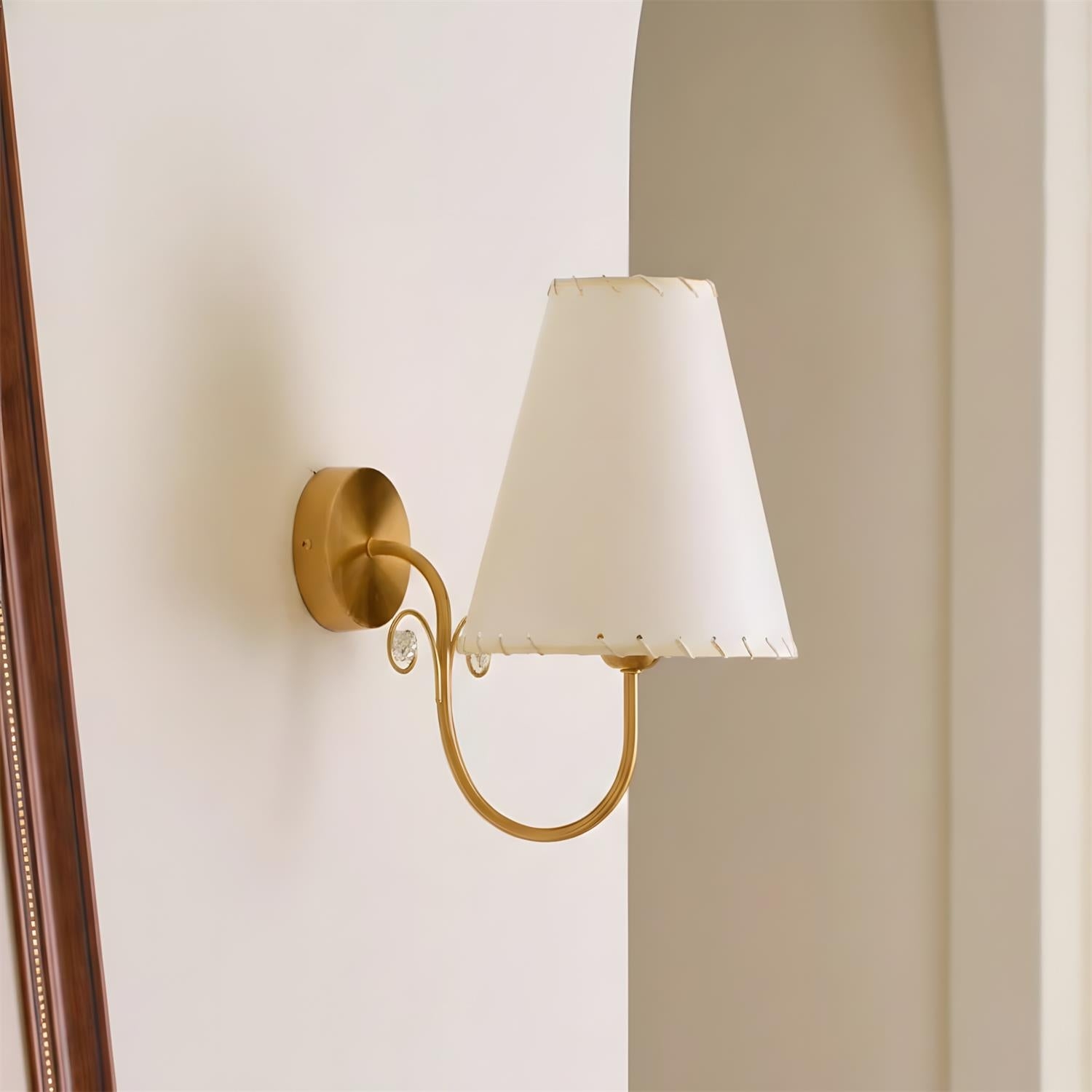 Gentle Bend Wall Lamp T1557