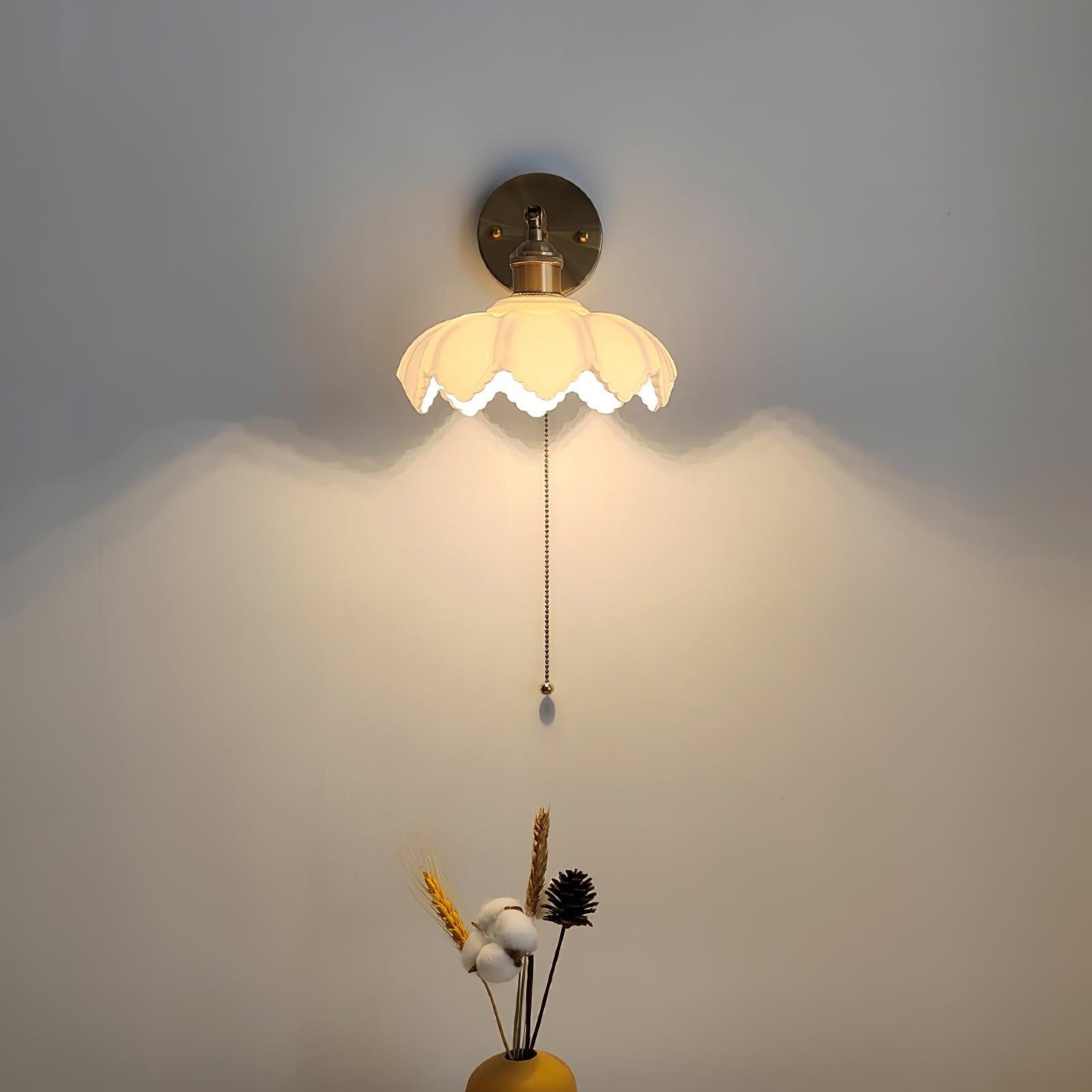 Lotus Rotatable Wall Lamp M354