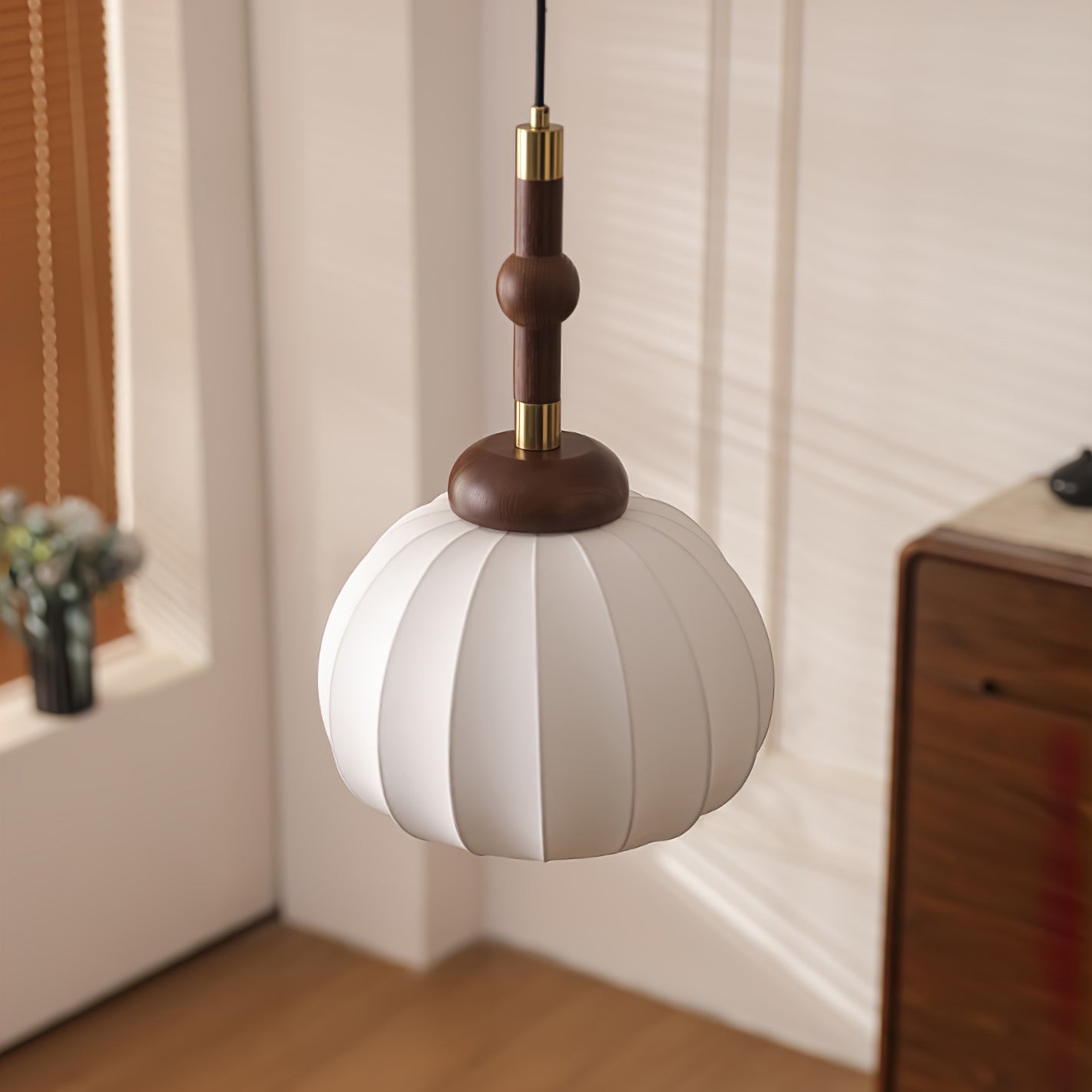 Silk Globe Pendant Lamp M411