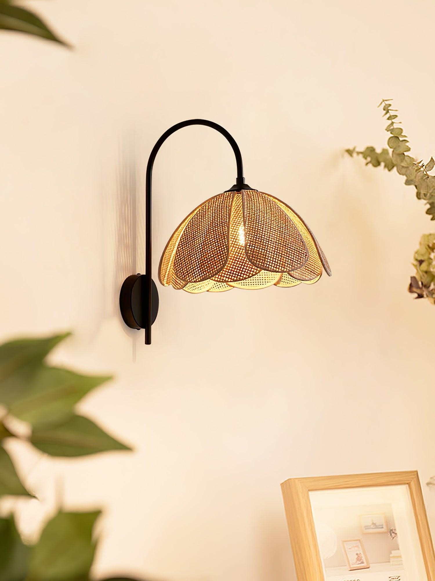 Rattan Petal Wall Lamp M512