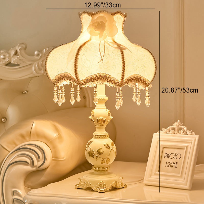 Classic European Vase Base Resin Fabric Table Lamp M09