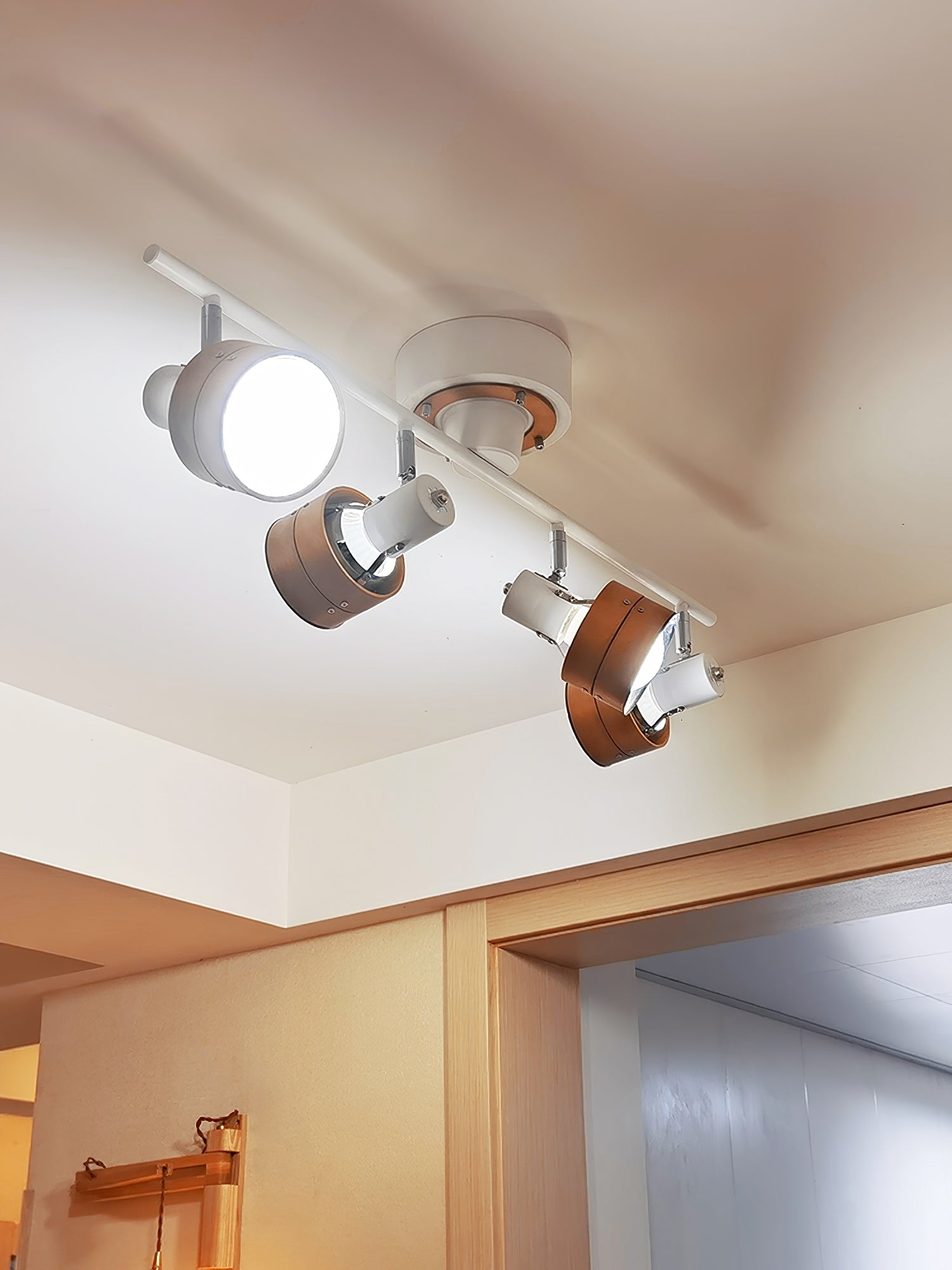 Nordic Cylindrical 4-Light Spotlight T1639