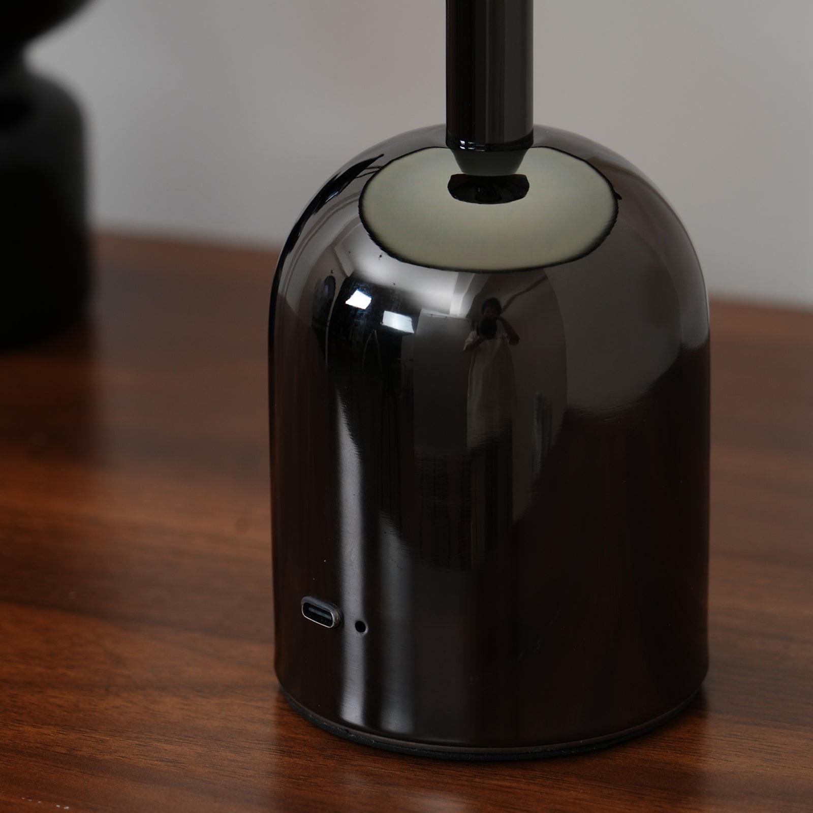 Smooth Mushroom Portable Table Lamp M179