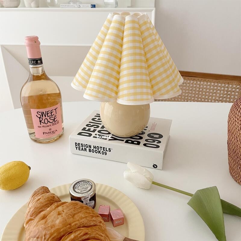Scandinavian Vintage Table Lamp for Bedroom