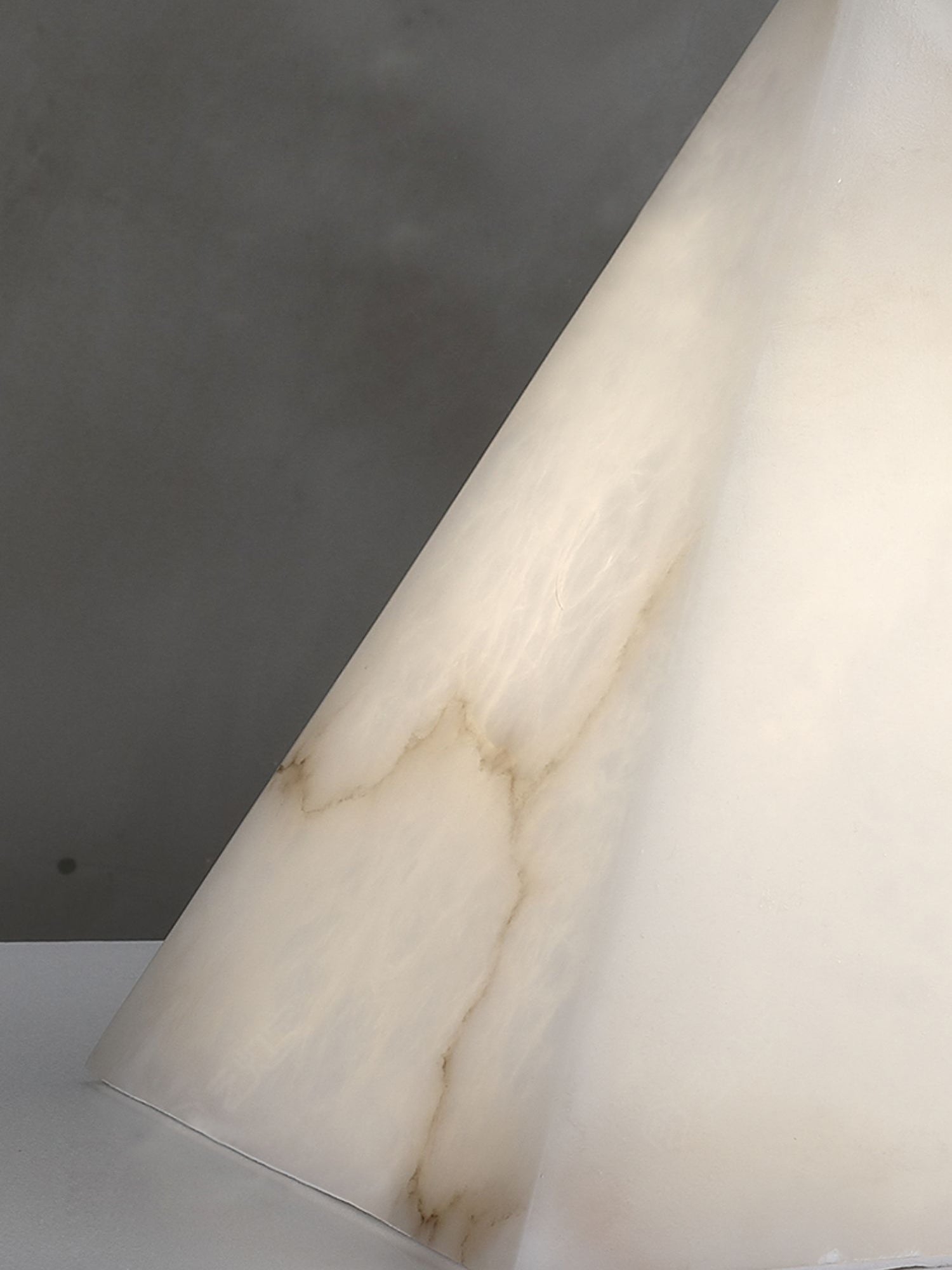 Alabaster Pyramid Table Lamp T1652