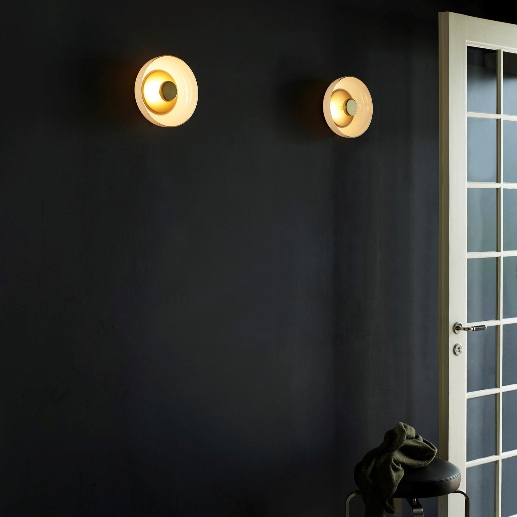 The Shimmering Glow Premium Minimalist Brass Wall Light T2072