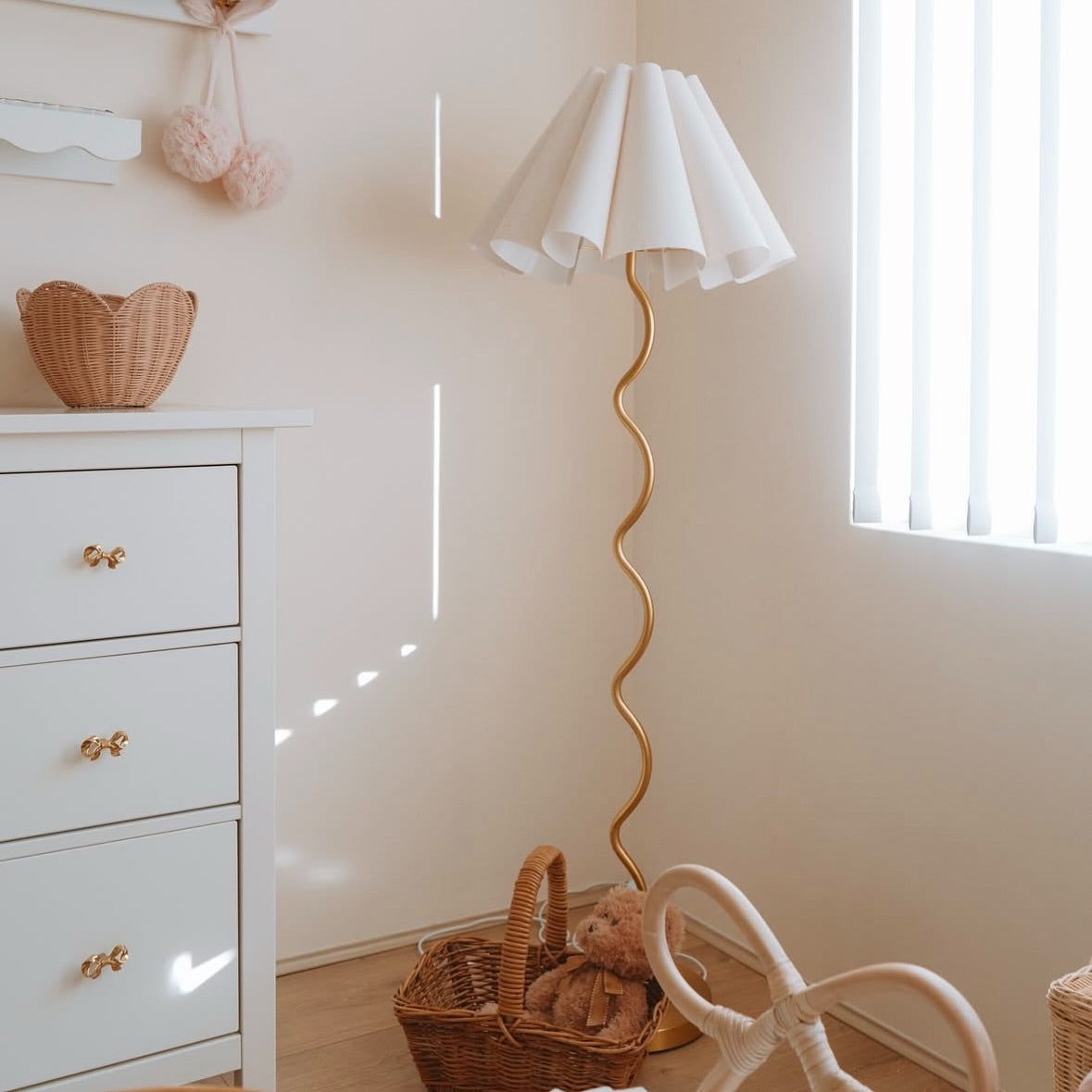 Cora Floor Lamp T1929