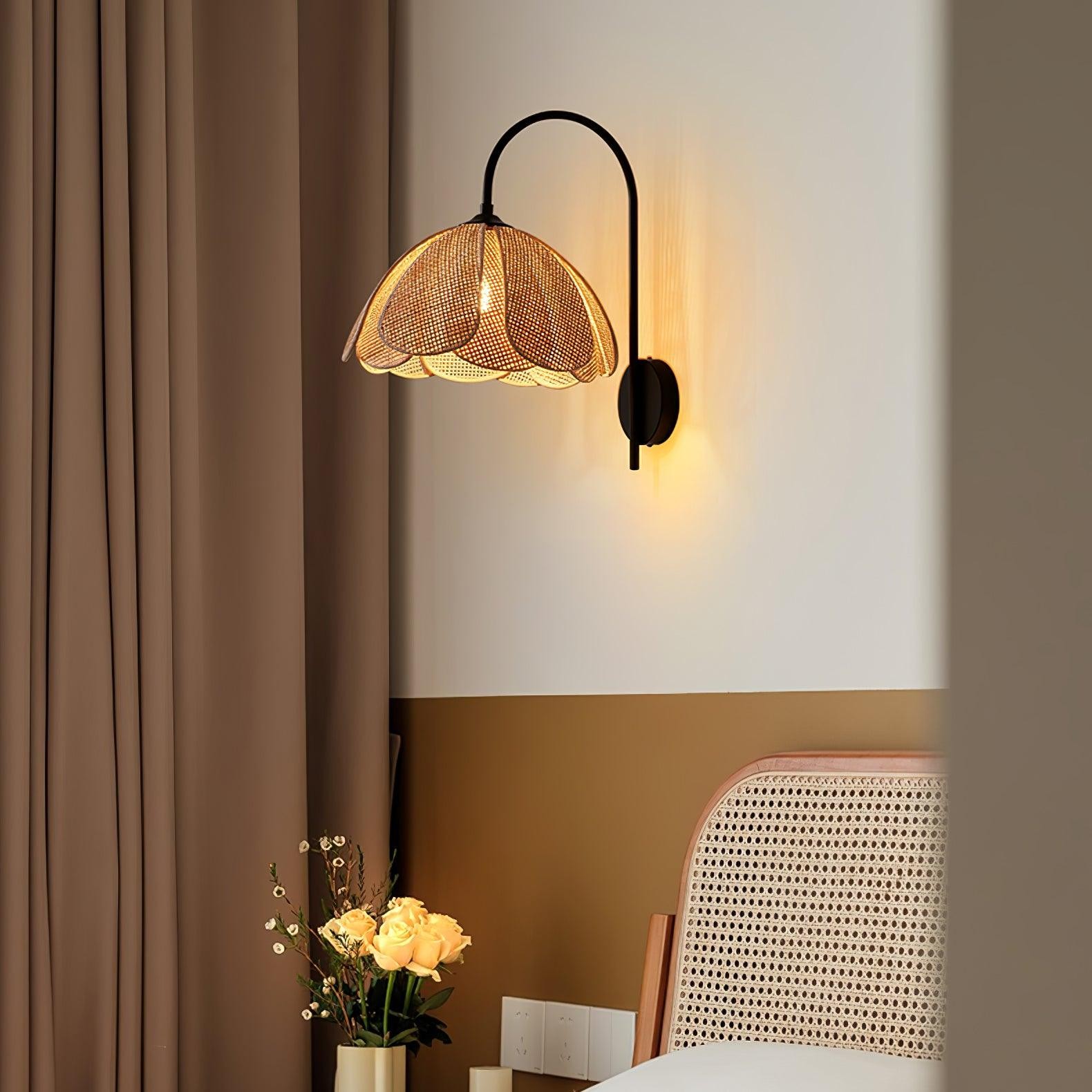 Rattan Petal Wall Lamp M512
