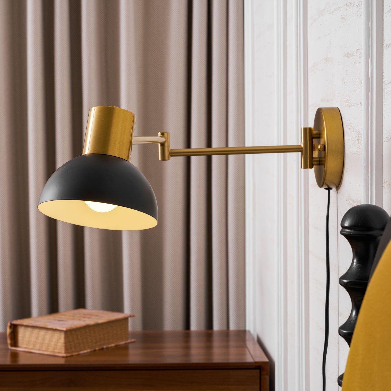 Adjustable Arm Plug In Wall Lamp T1595
