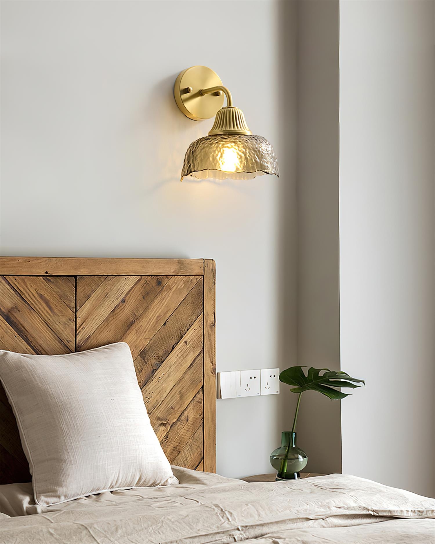 Lunara Wall Lamp T1327