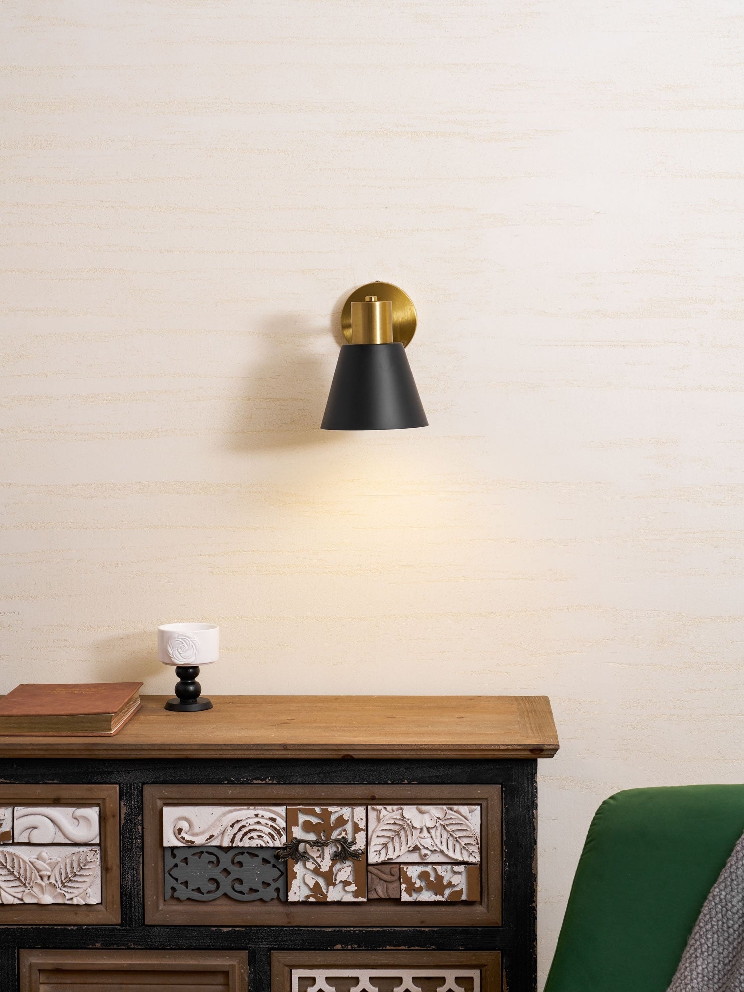 Adjustable Armed Wall Lamp T1597