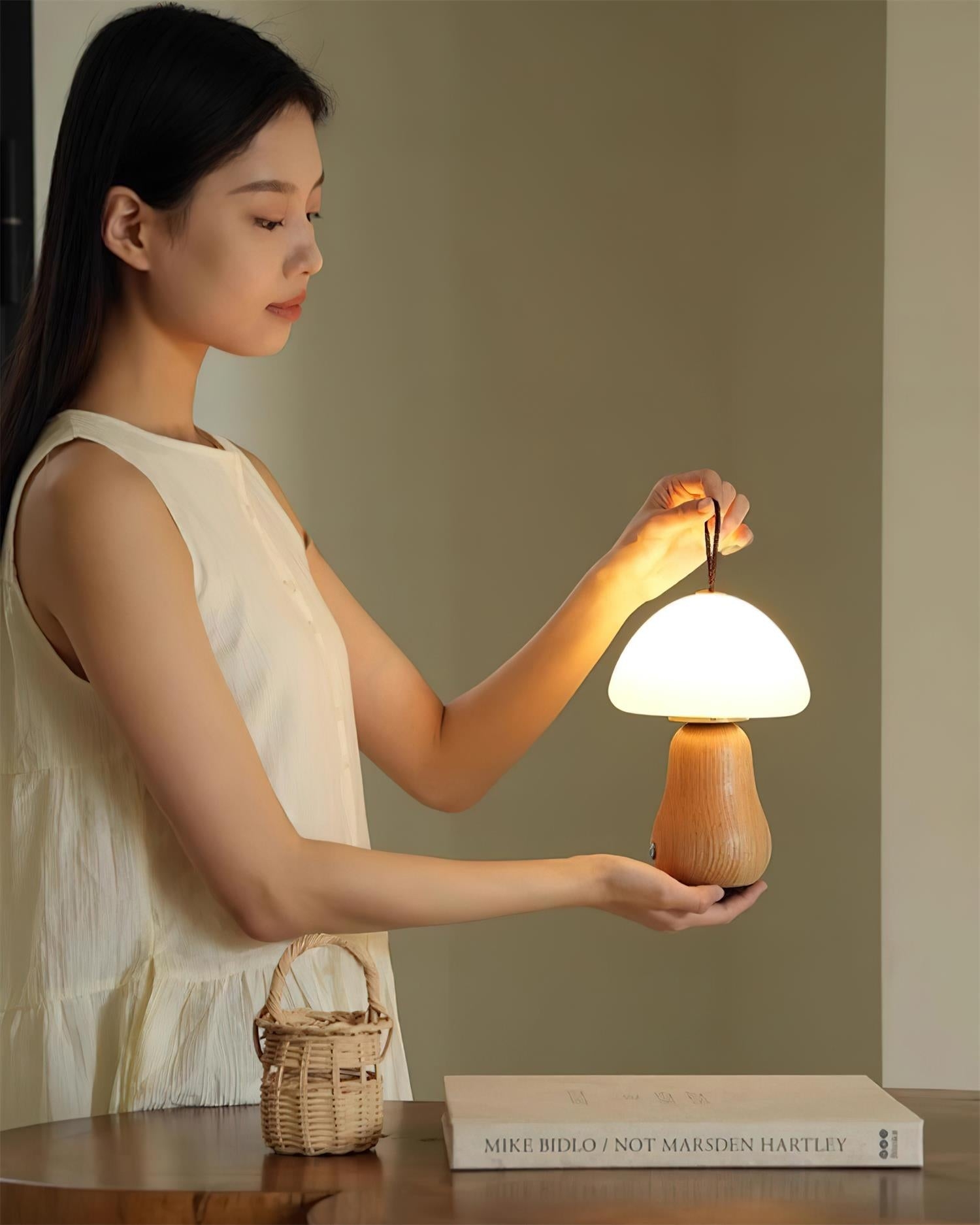 Nubia Table Lamp T1397