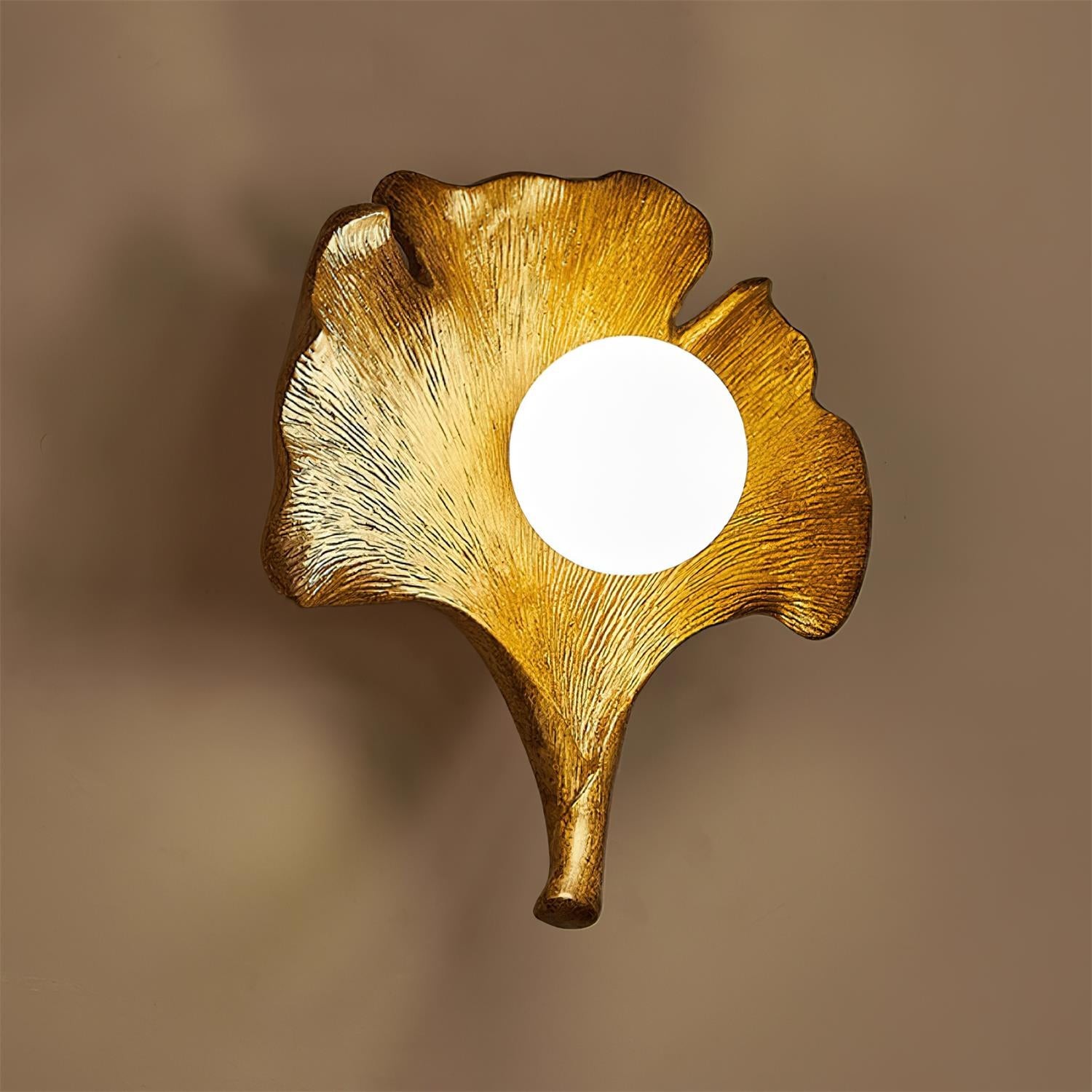 Vintage Ginkgo Leaf Resin Wall Lamp M157