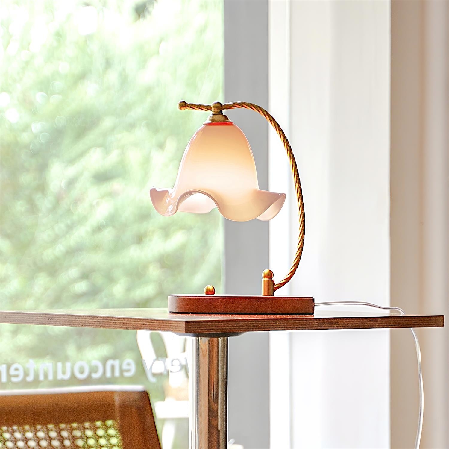 Sprout Table Lamp T1368