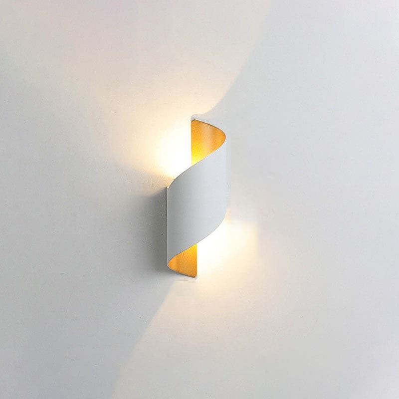 Modern Curl Twisted LED Wall Light M38
