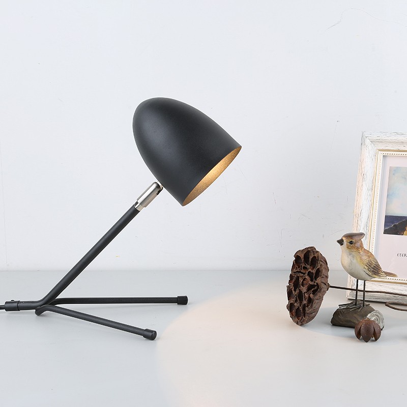 Solavo Tripod Table Lamp - Modern Minimalist Metal Design for Desk