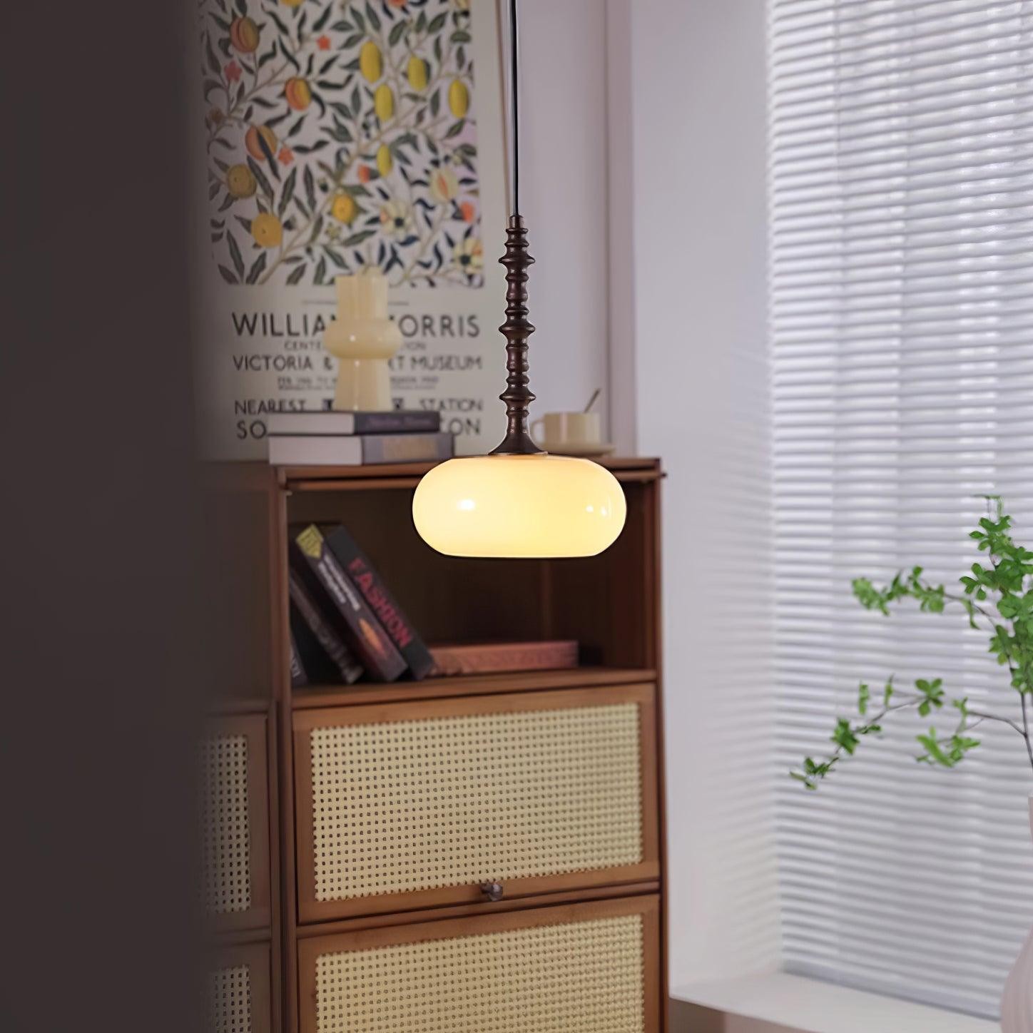Modern Simple Cream Smooth Small Pendant Lamp M163