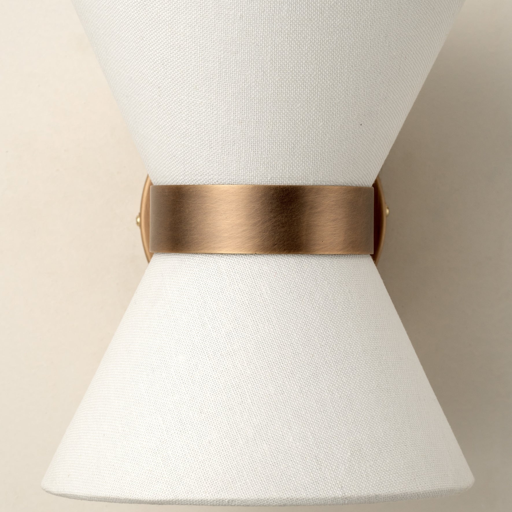 Ankora Bow Tie Metal Fabric Wall Lamp - Modern Interior Sconce T734