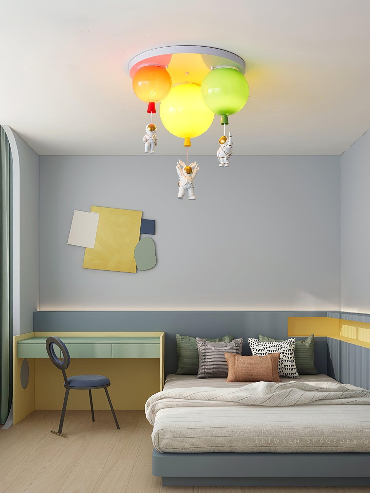 Astronaut Glossy Balloon Ceiling Lamp M390