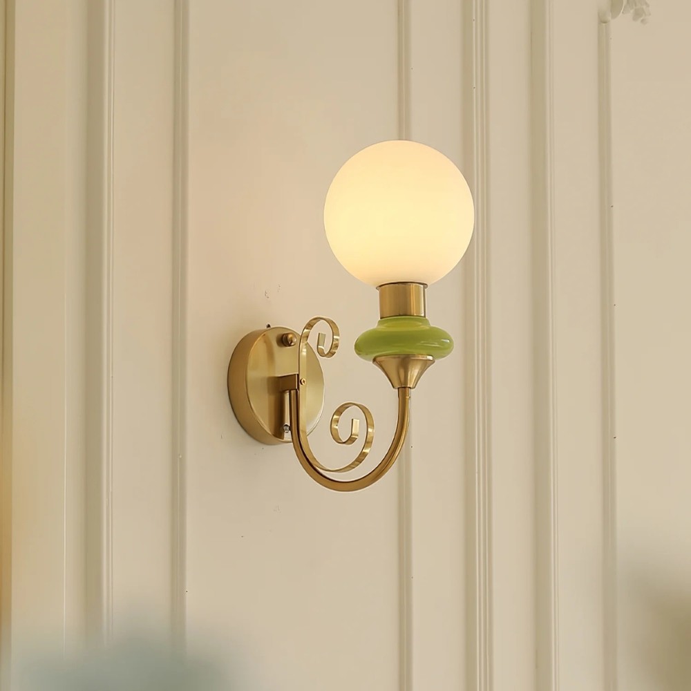 Elegant Wall Lamp with Sculptural Glow and Architectural Form S220