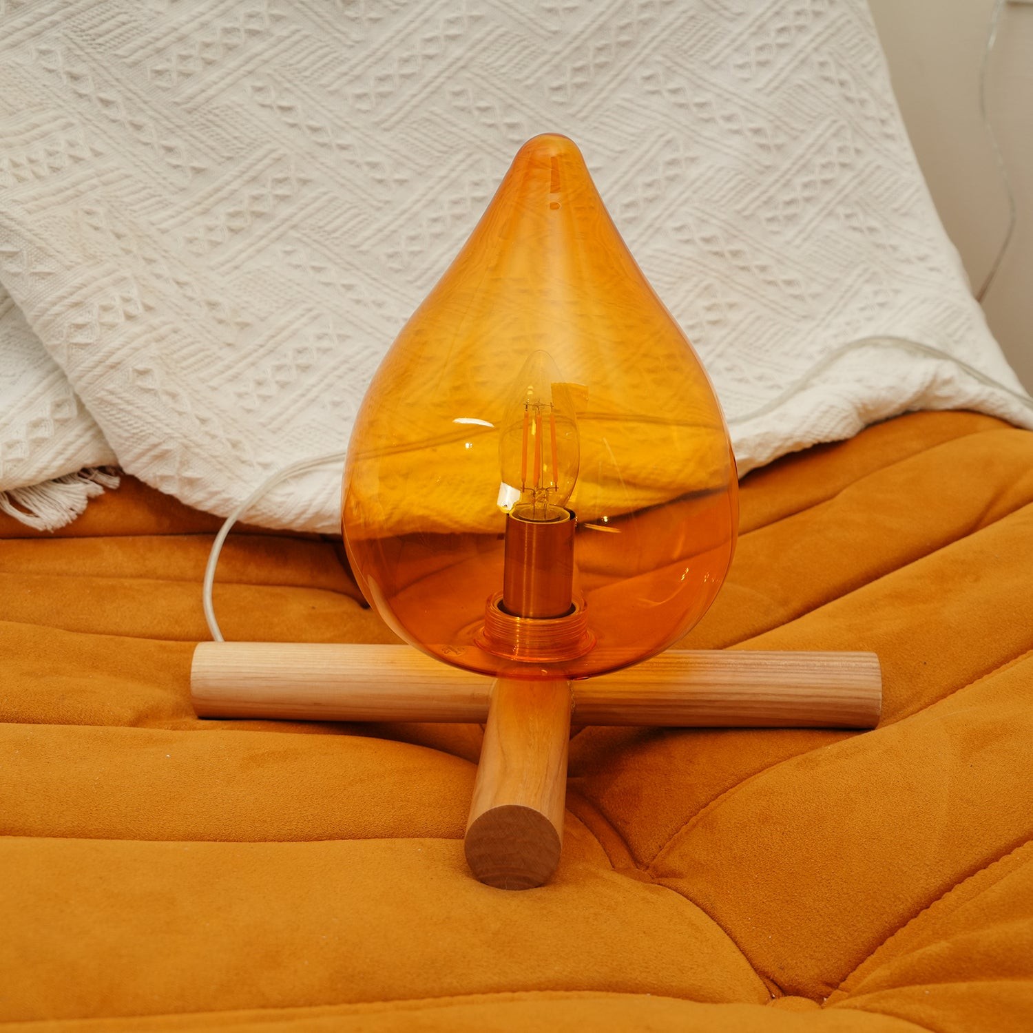 Funny Fire Shape Small Flame Table Lamp M55