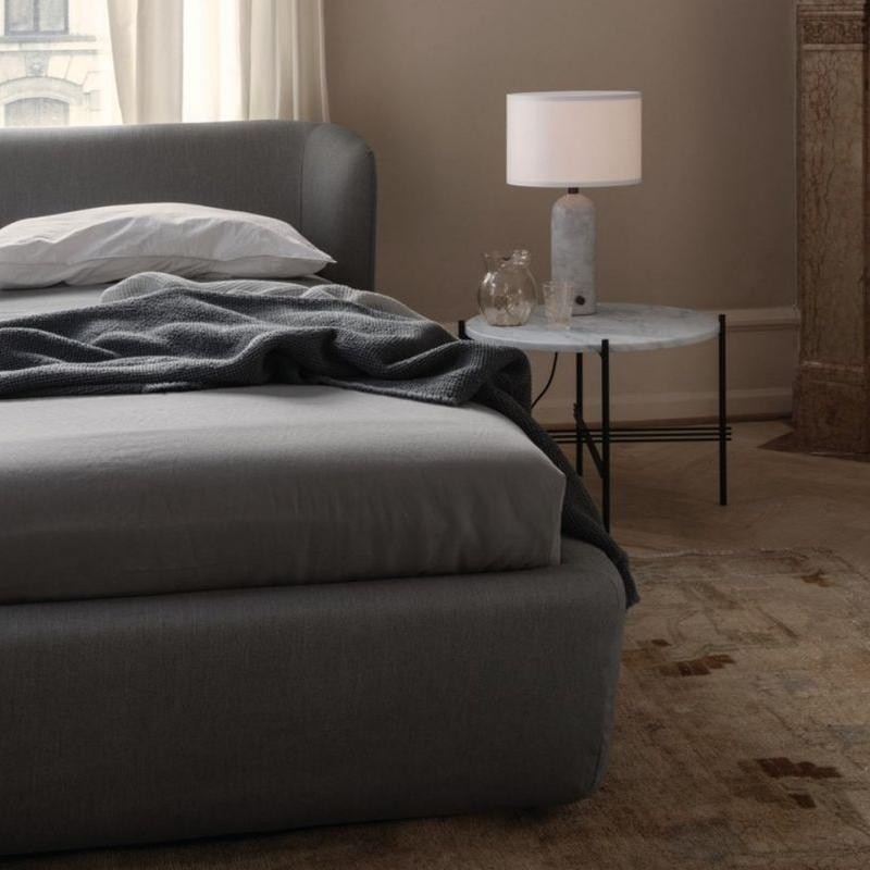 Gravity Table Lamp