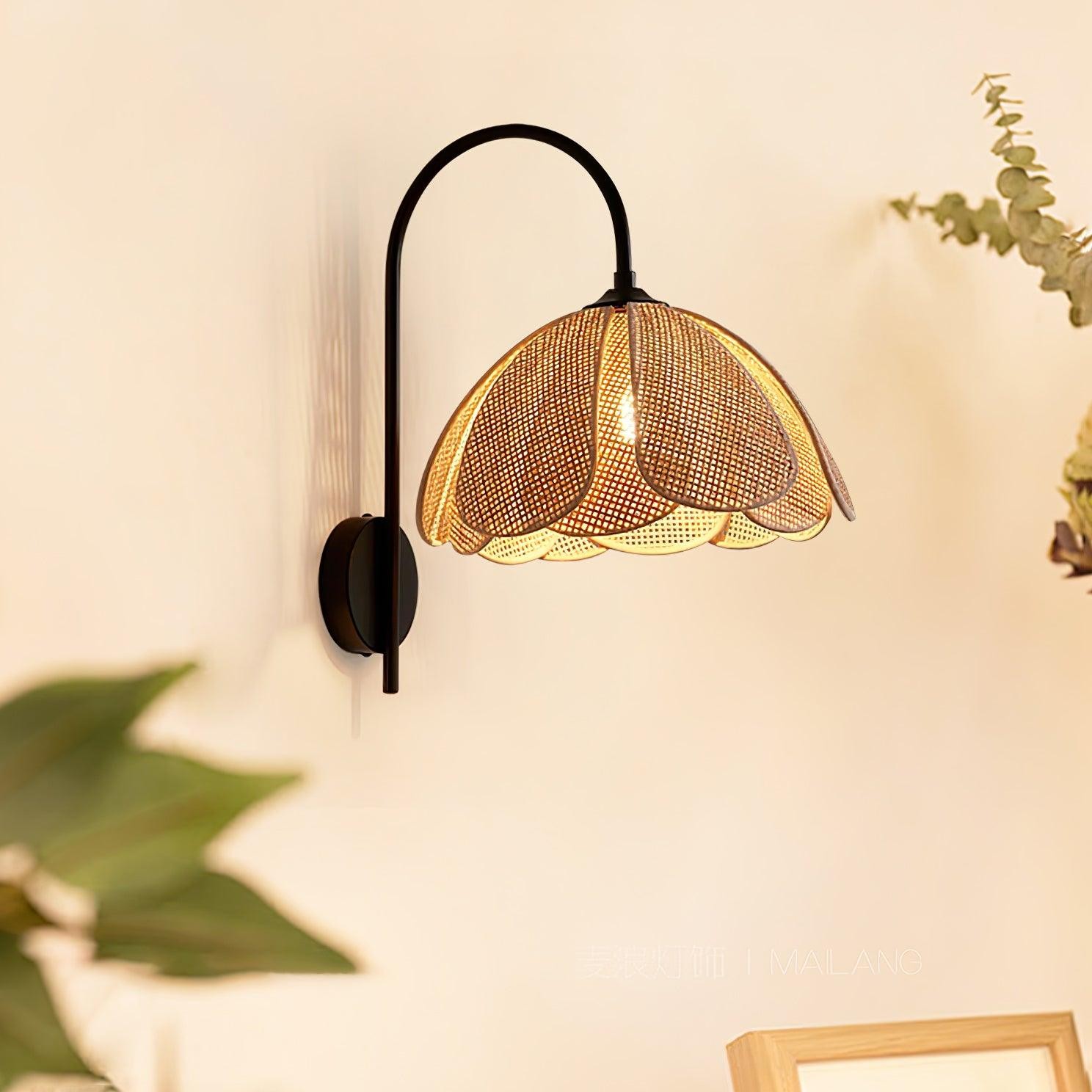 Rattan Petal Wall Lamp M512