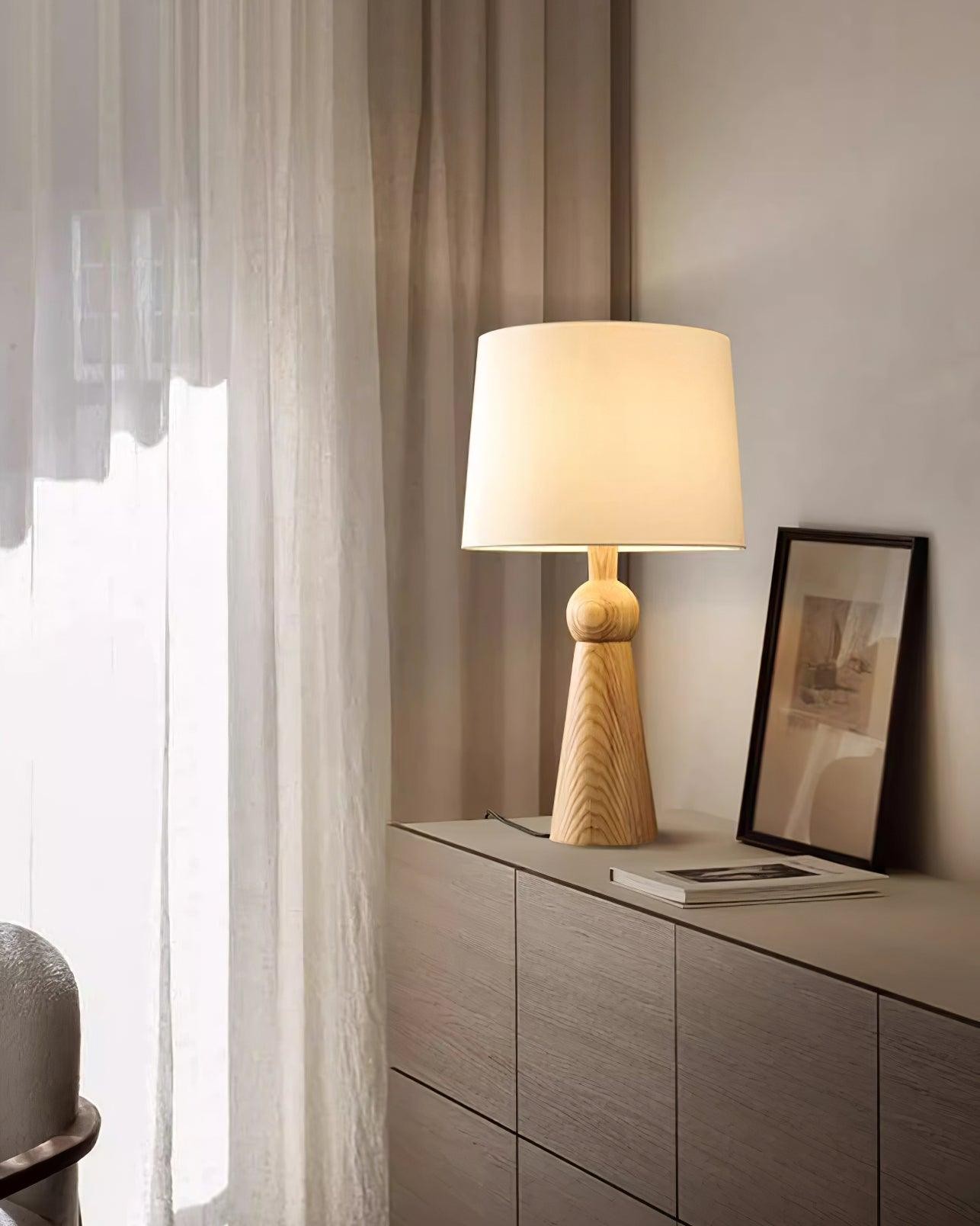 Nordic Retro Solid Wood Fabric Table Lamp M572