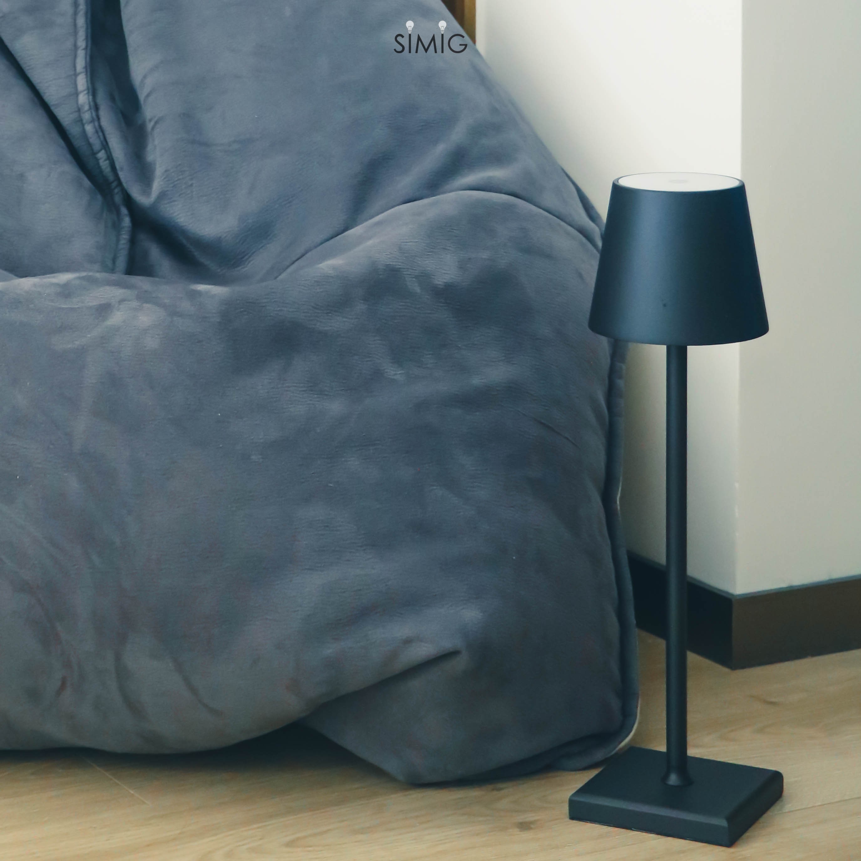 Cordless Rechargeable LED Table Lamp S18
