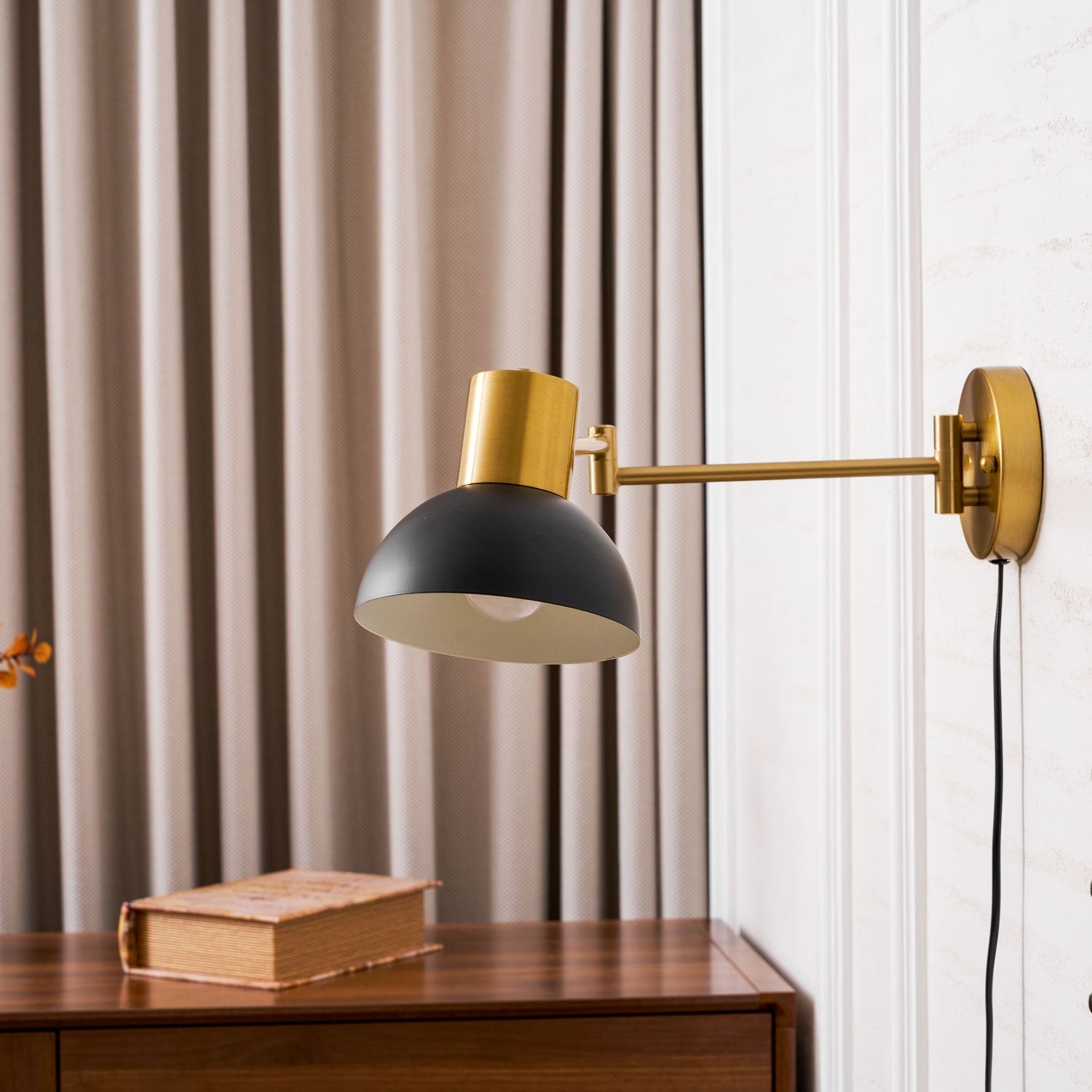 Adjustable Arm Plug In Wall Lamp T1595