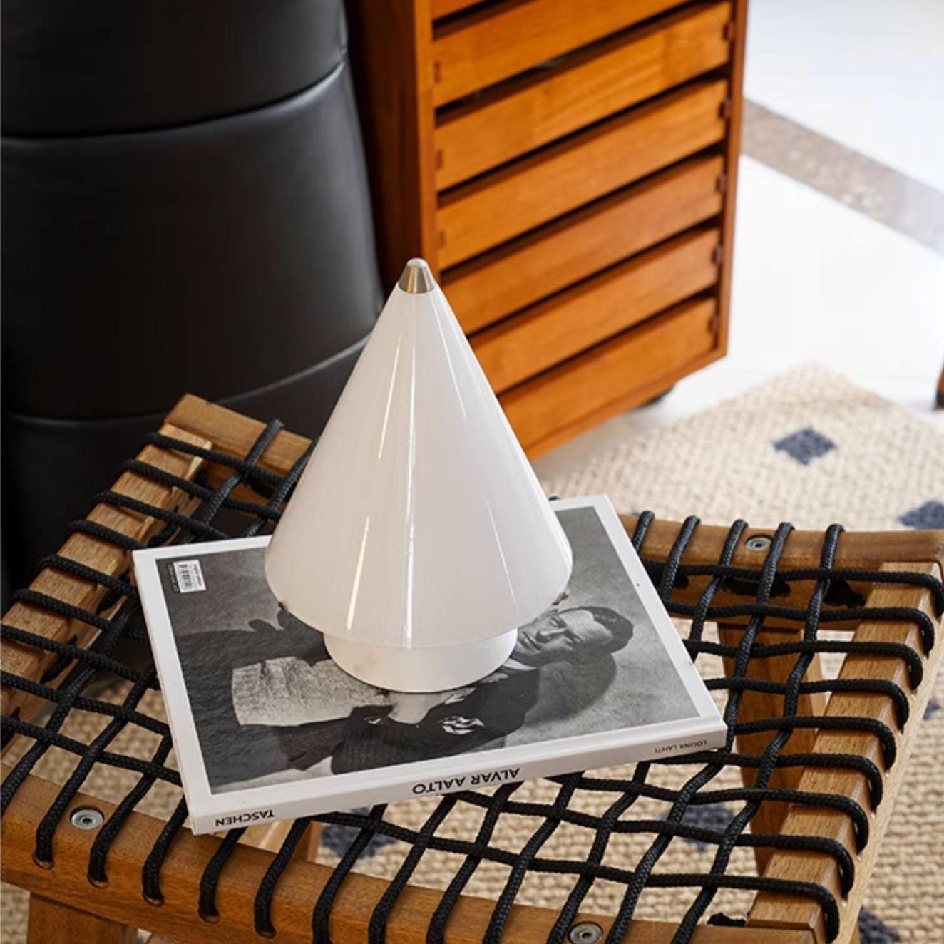 Spire-shaped Practical Fashionable Table Lamp M530
