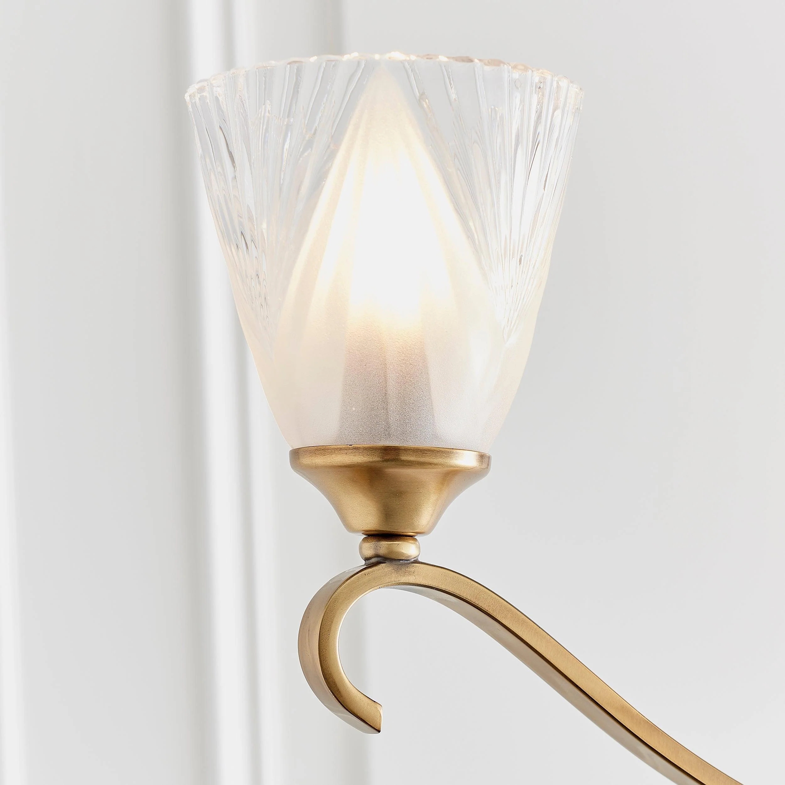 Lunetal Multi-Light Chandelier Crystal Accents Brass Finish - Modern Luxury for Dining Room and Living Room T928