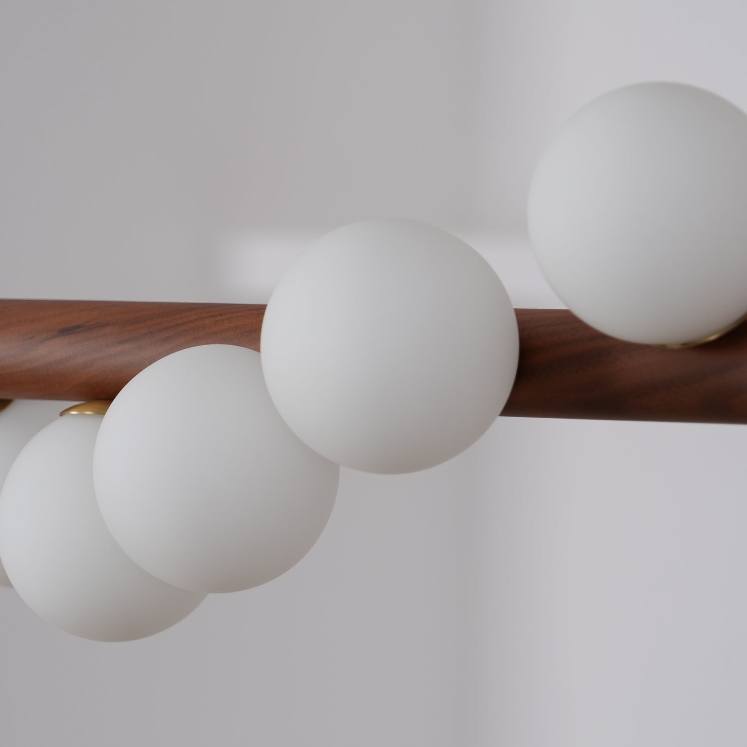Modern Walnut Simple Chandelier M32