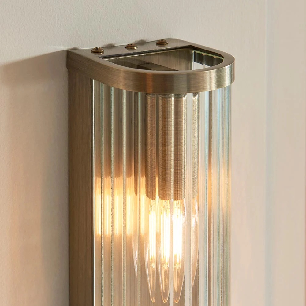 RibGlow Art Deco Ribbed Glass Wall Light - Vintage-Inspired Sconce for Living Room T841