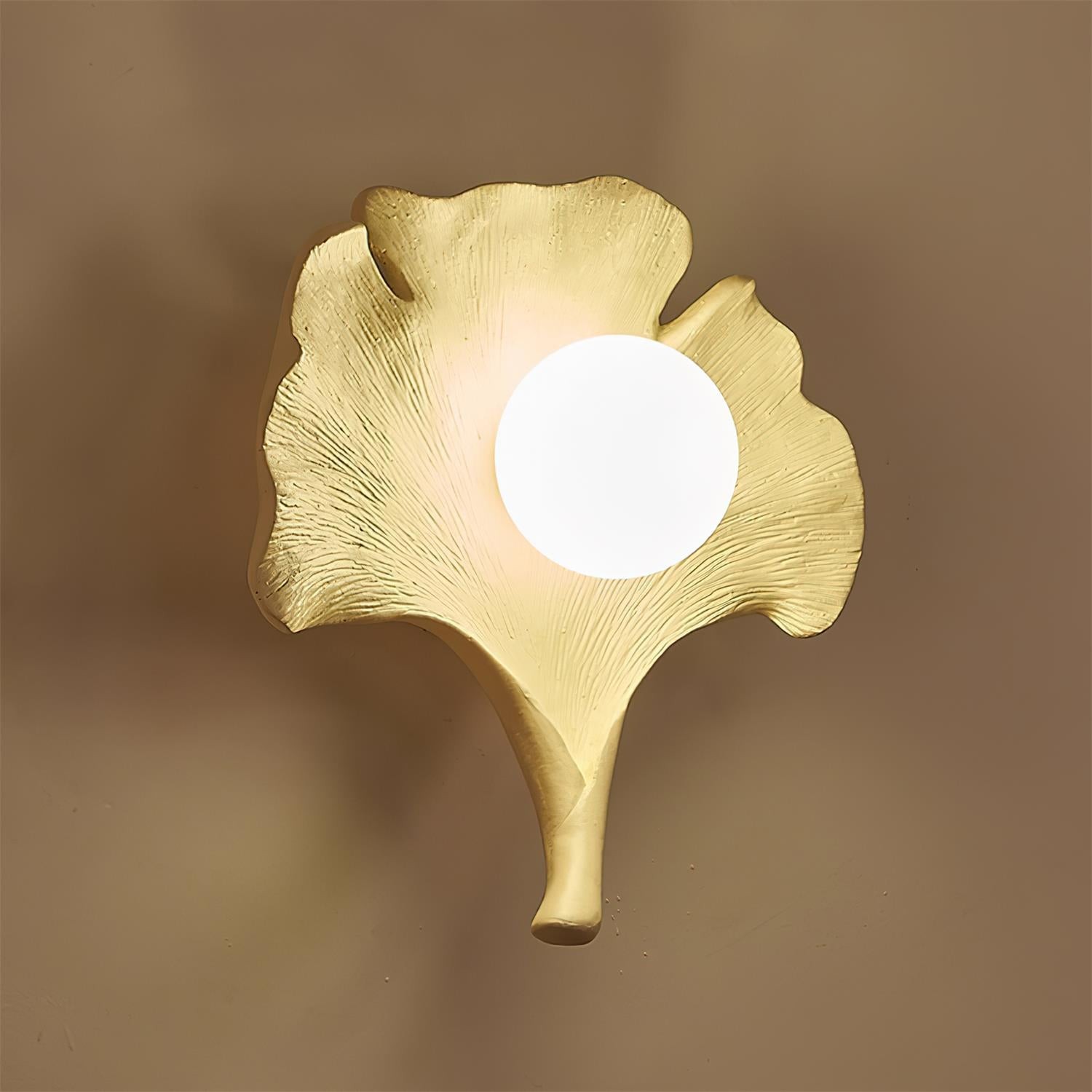 Vintage Ginkgo Leaf Resin Wall Lamp M157