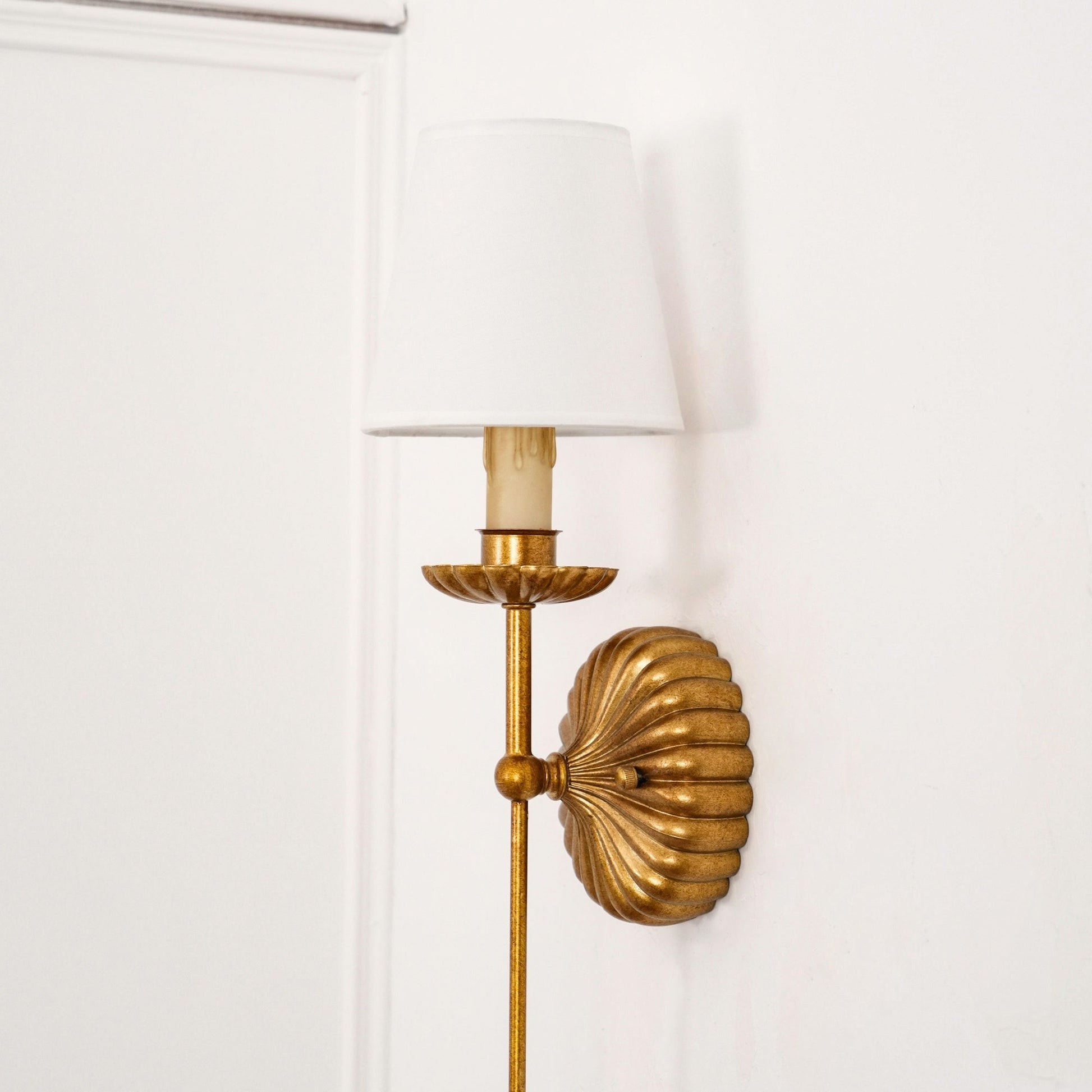 Catina Industrial Metal Grid Wall Lamp – Modern Sconce for Living Room T059