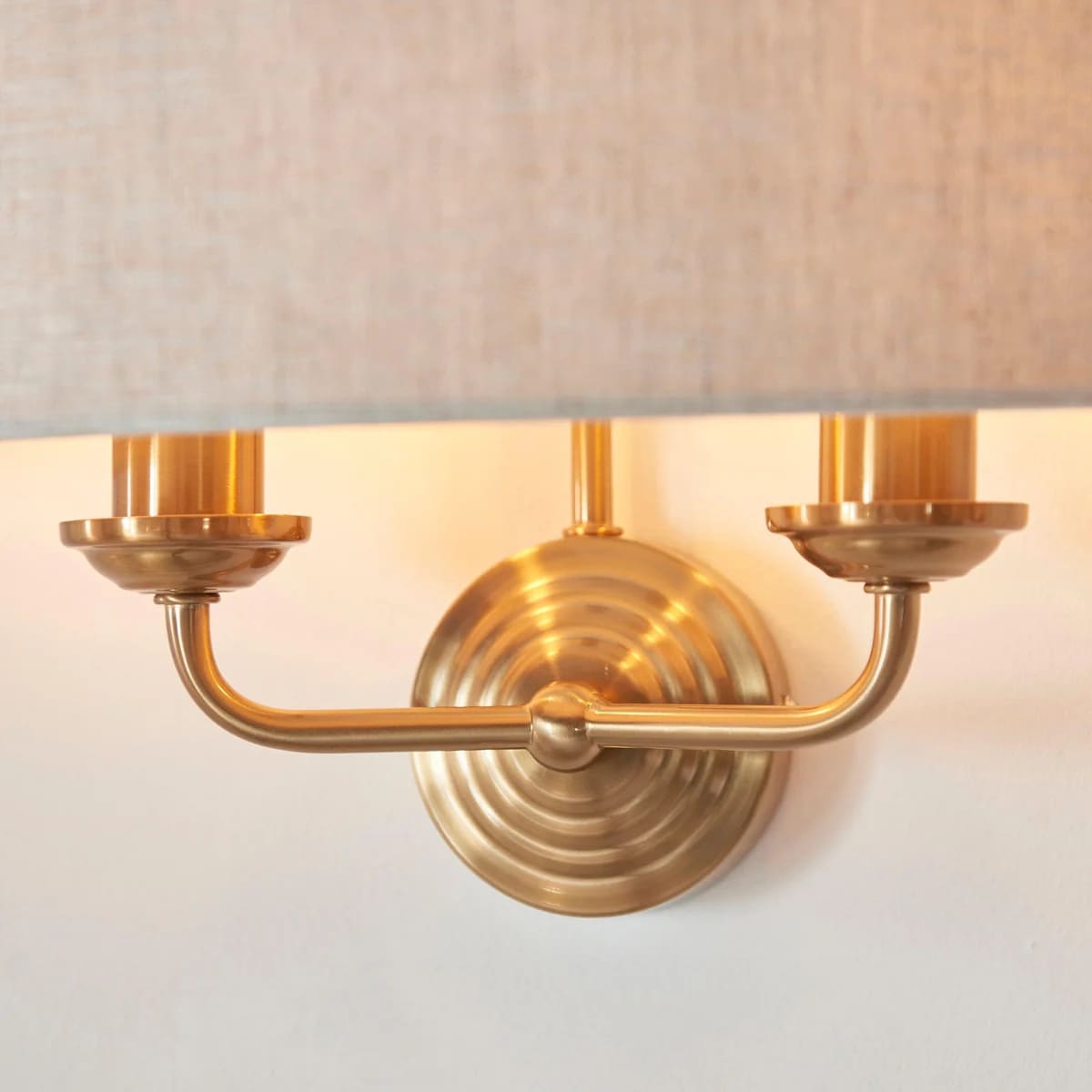 Tela Classic Wall Sconce - Elegant Fabric Shade with Metal Finish T654