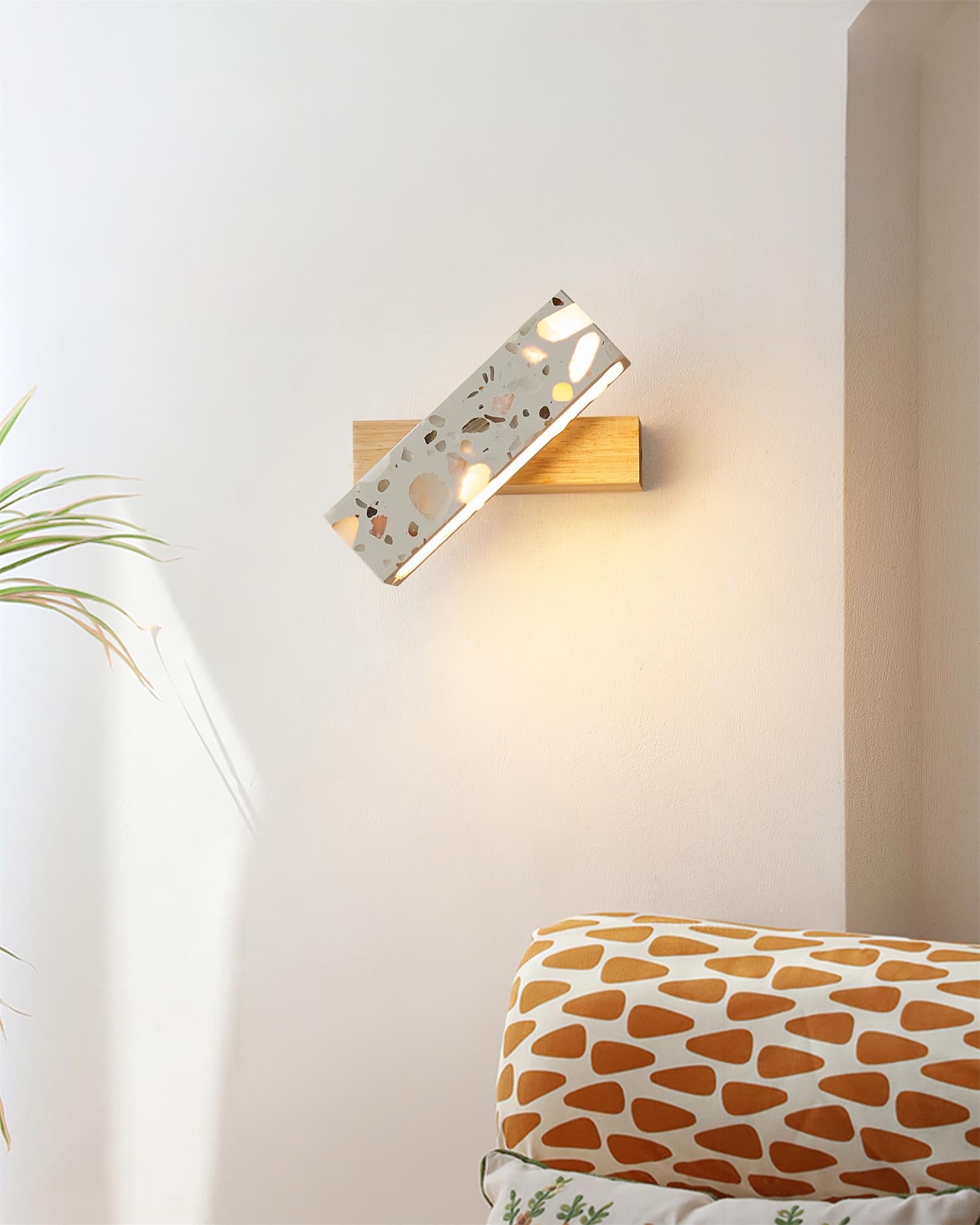Soltera Wall Lamp T1400
