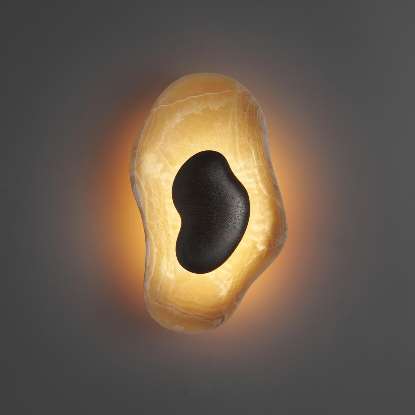 Oyster Hammered Onyx Sconce T1949