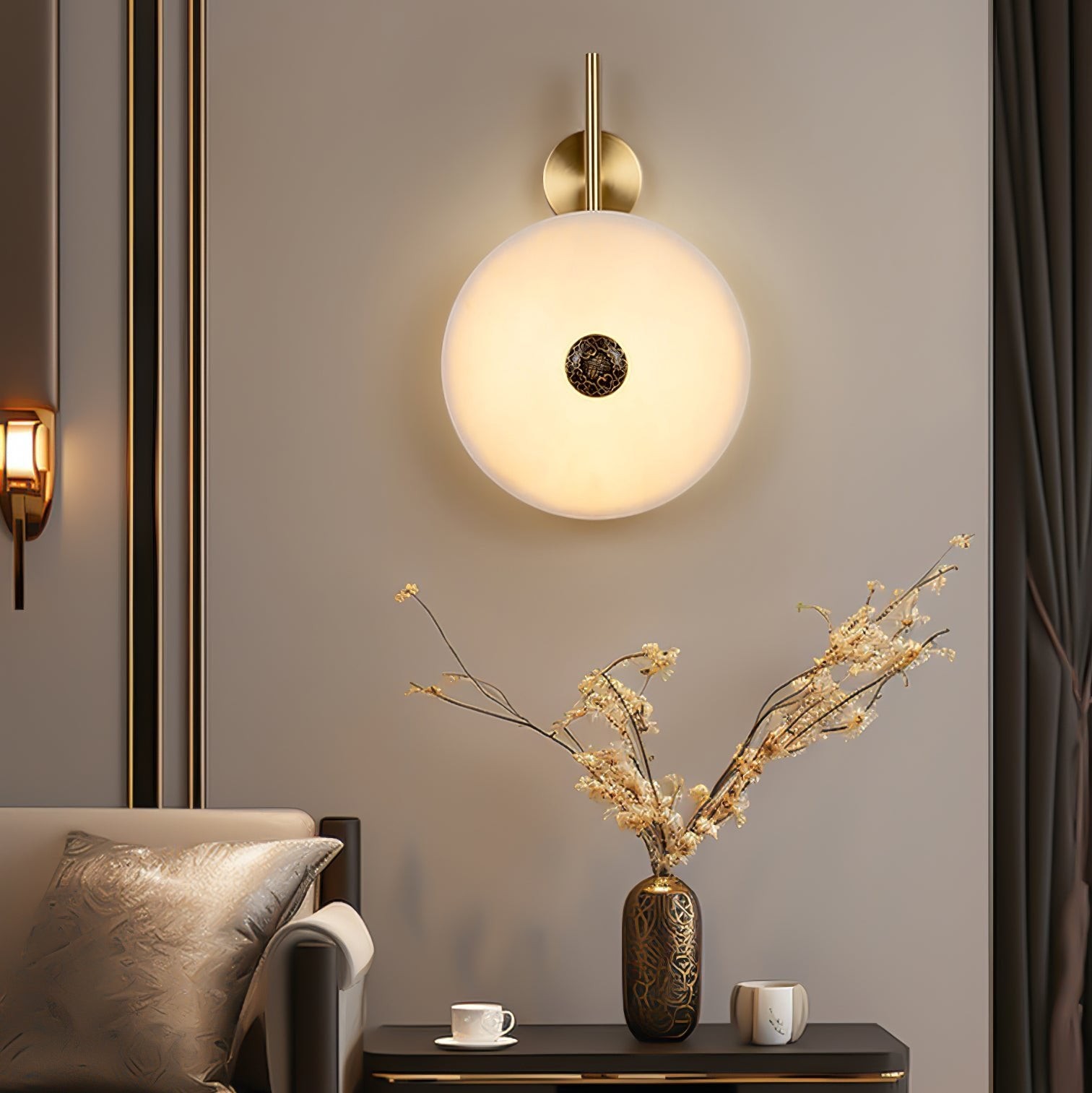 Light Luxury Disc-Shaped Wall Lamp M580