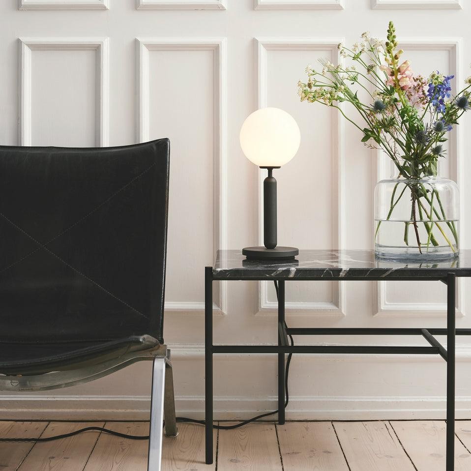Spherical Stylish Glass Induction Table Lamp M532