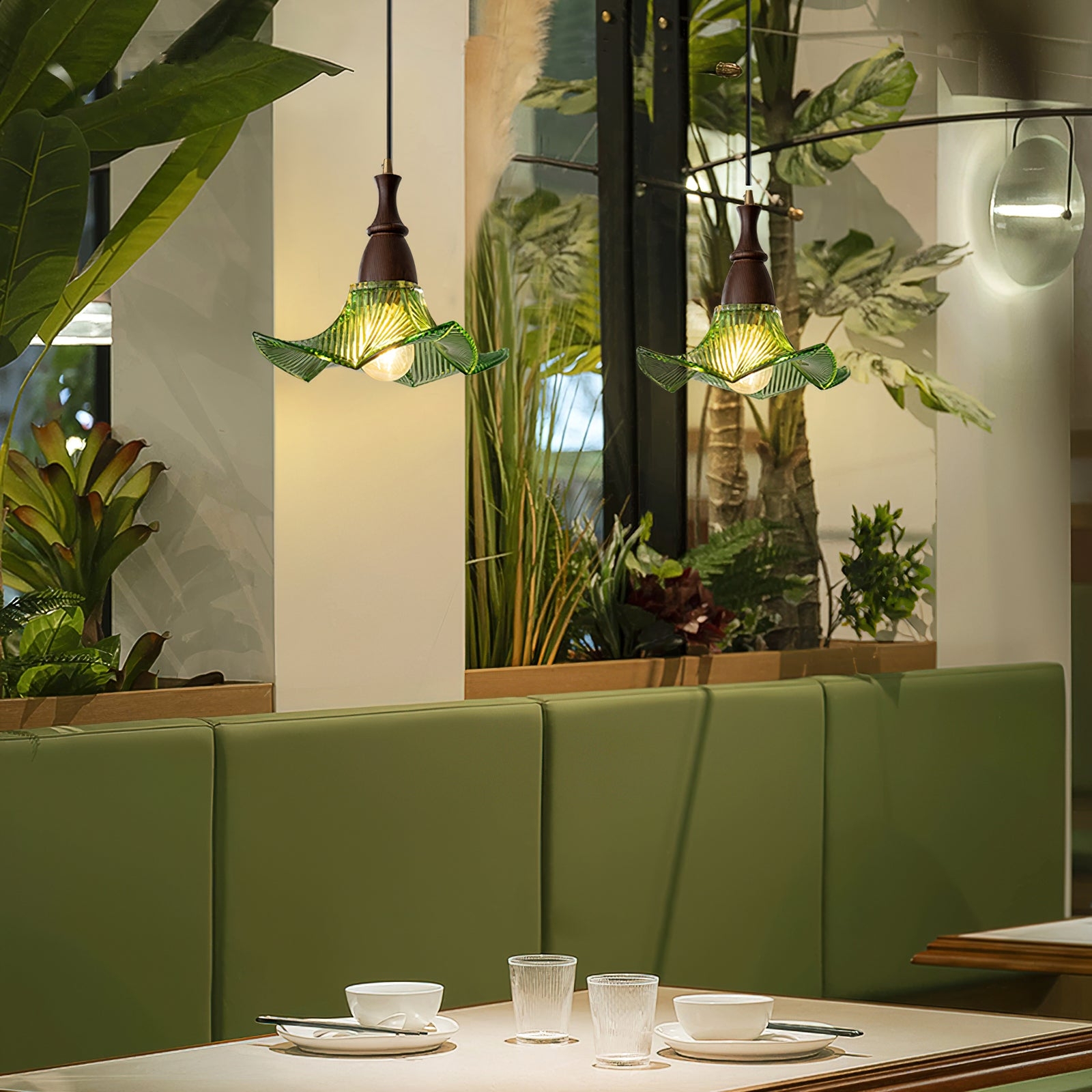 Lila Glass Pendant Lamp T1269